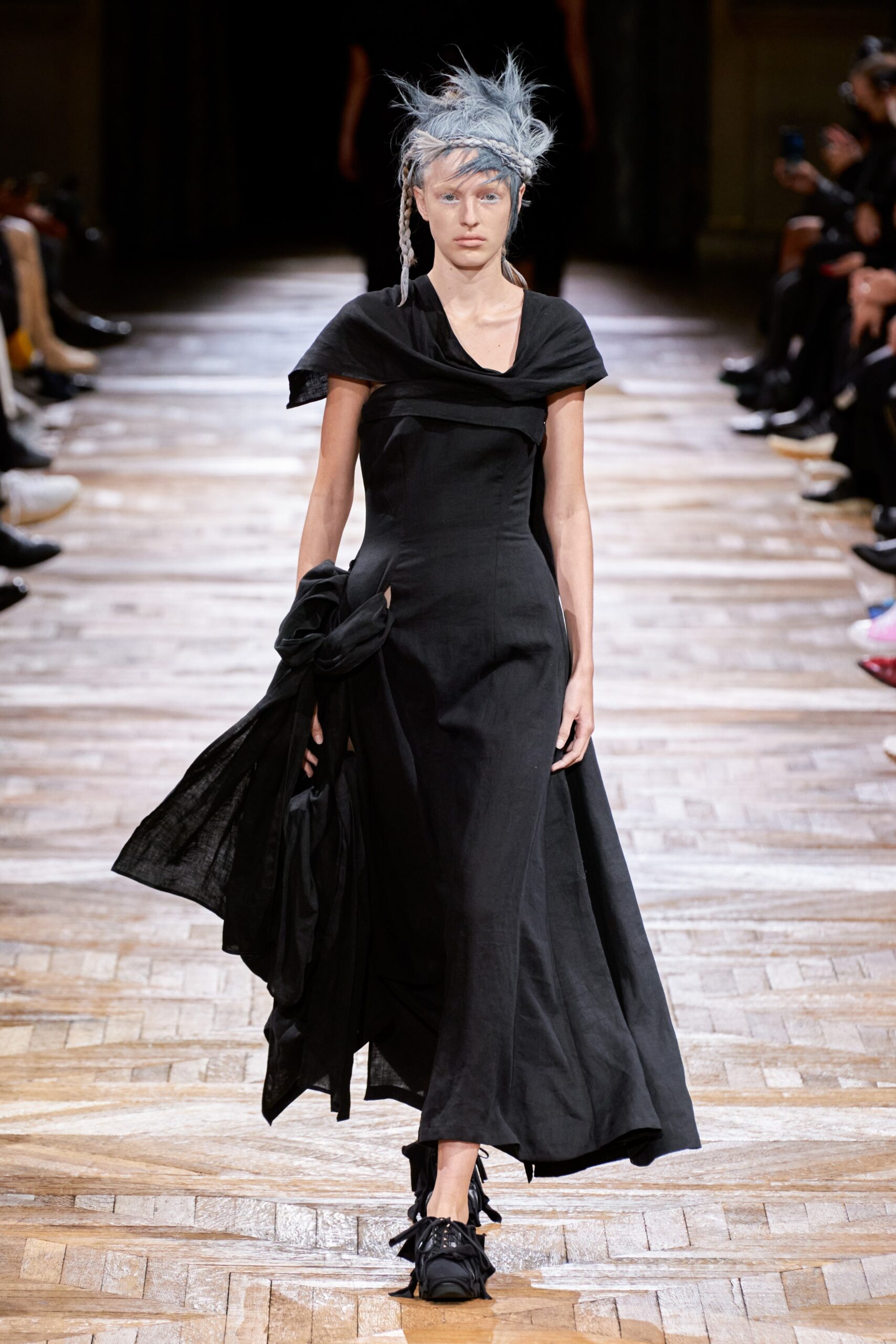 Yohji Yamamoto S/S 22 Look 27
