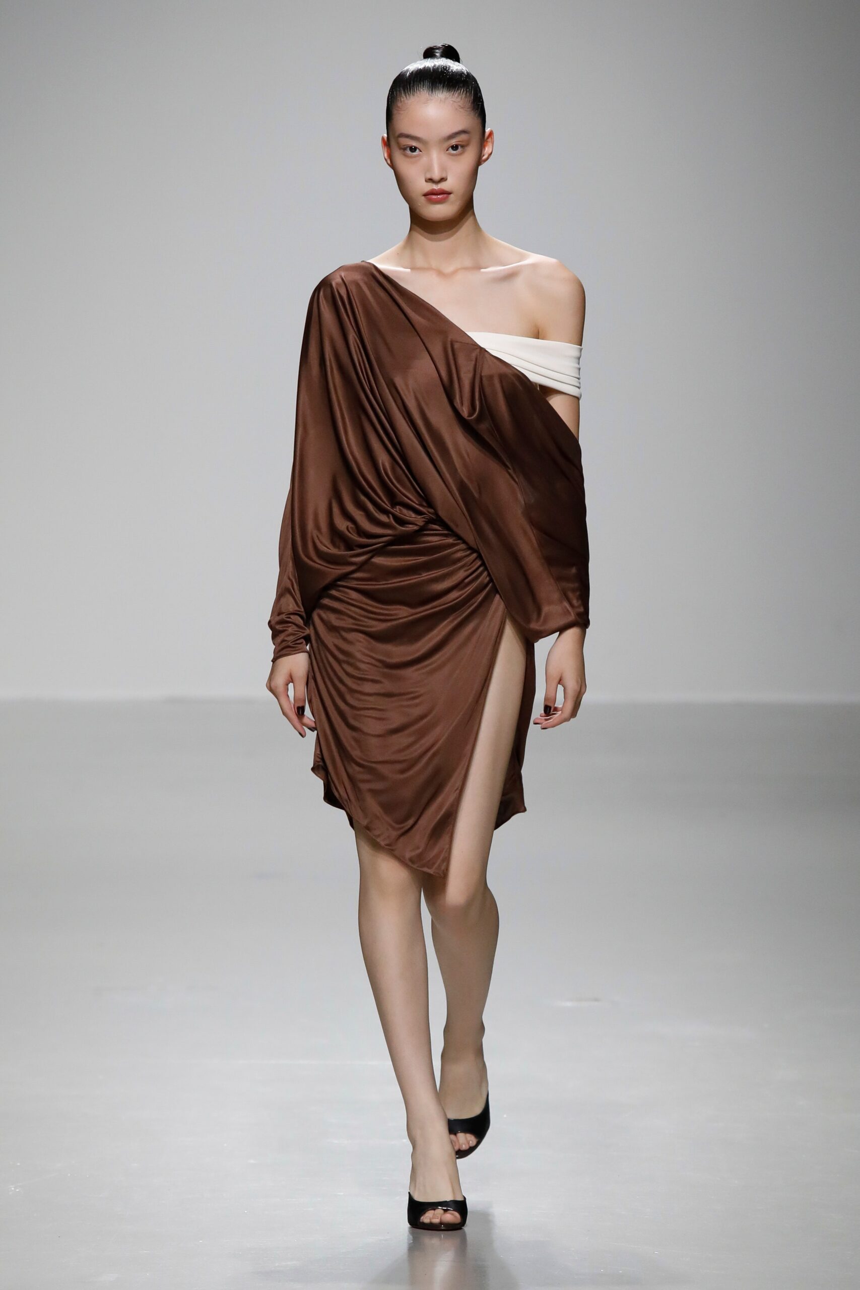 Atlein S/S 24 Look 289