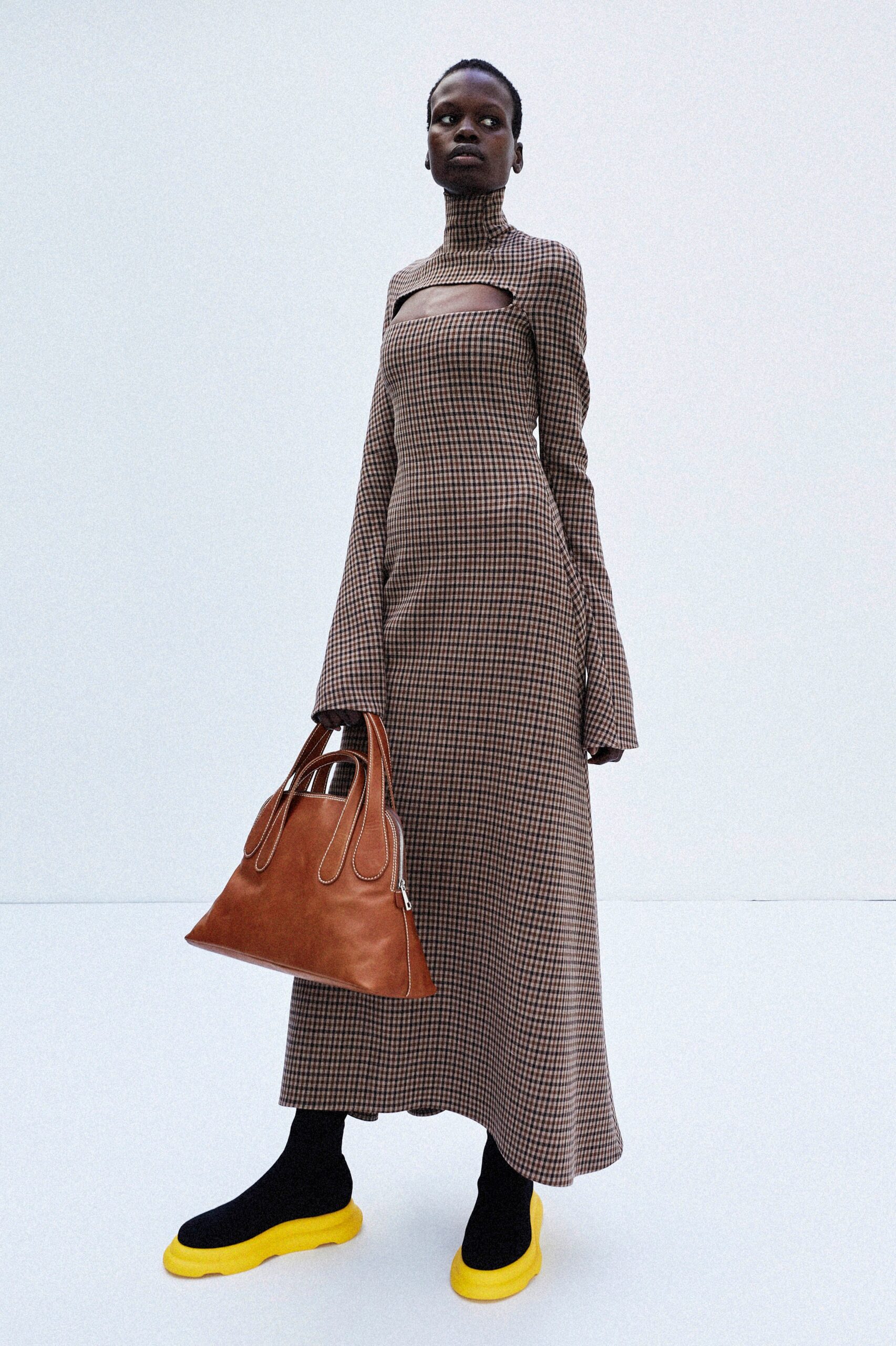 A.W.A.K.E. MODE Resort 23 Look 465