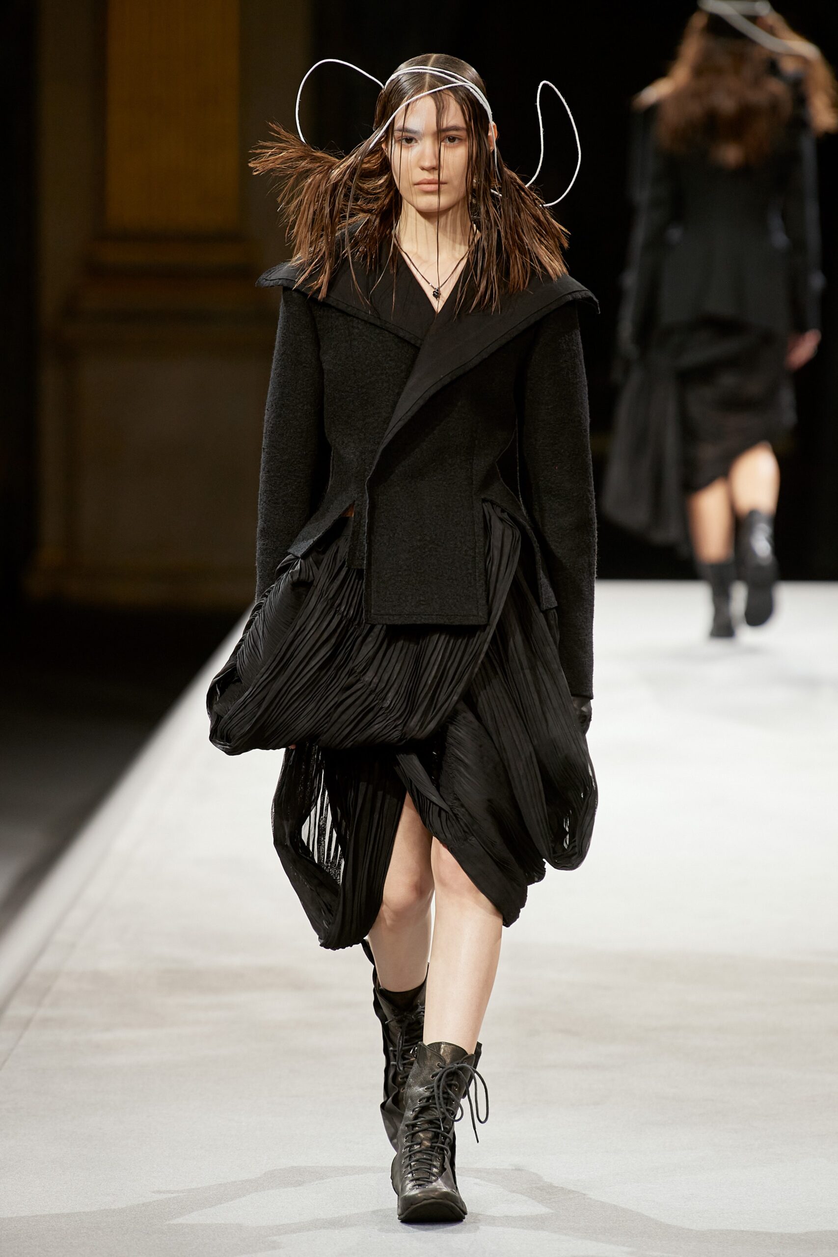 Yohji Yamamoto F/W 22 Look 27