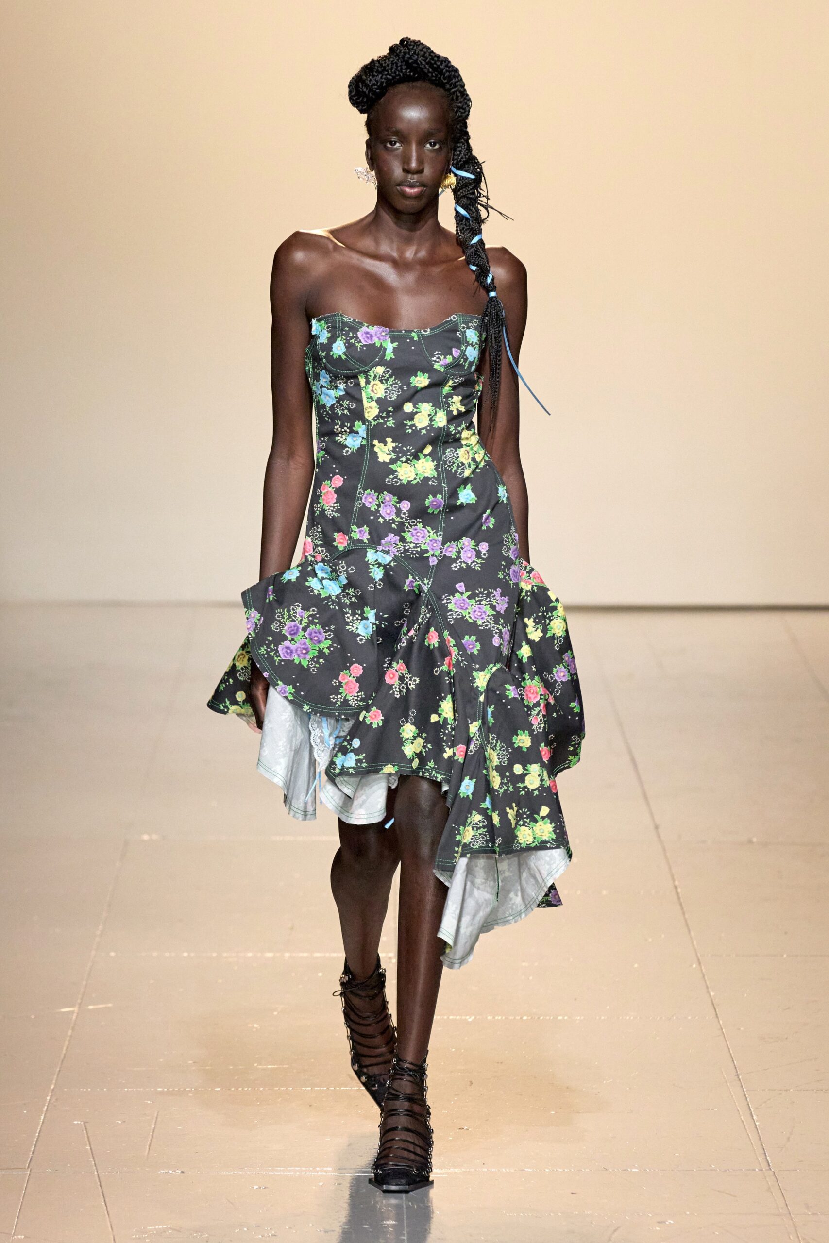 Yuhan Wang F/W 23 Look 28