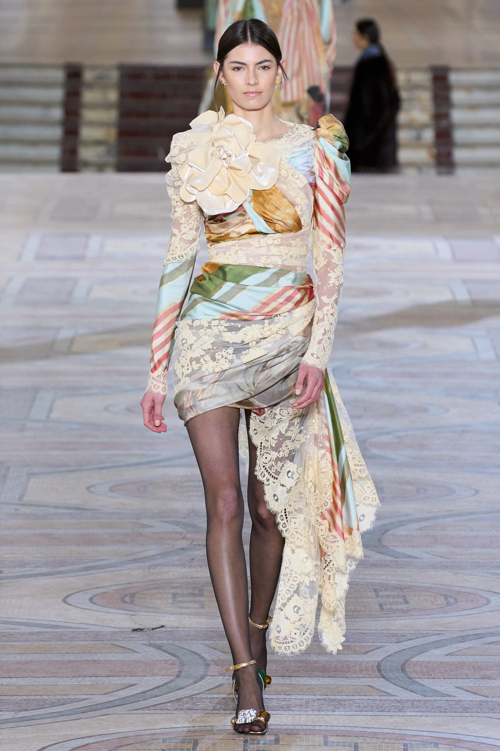 Zimmermann F/W 23 Look 28