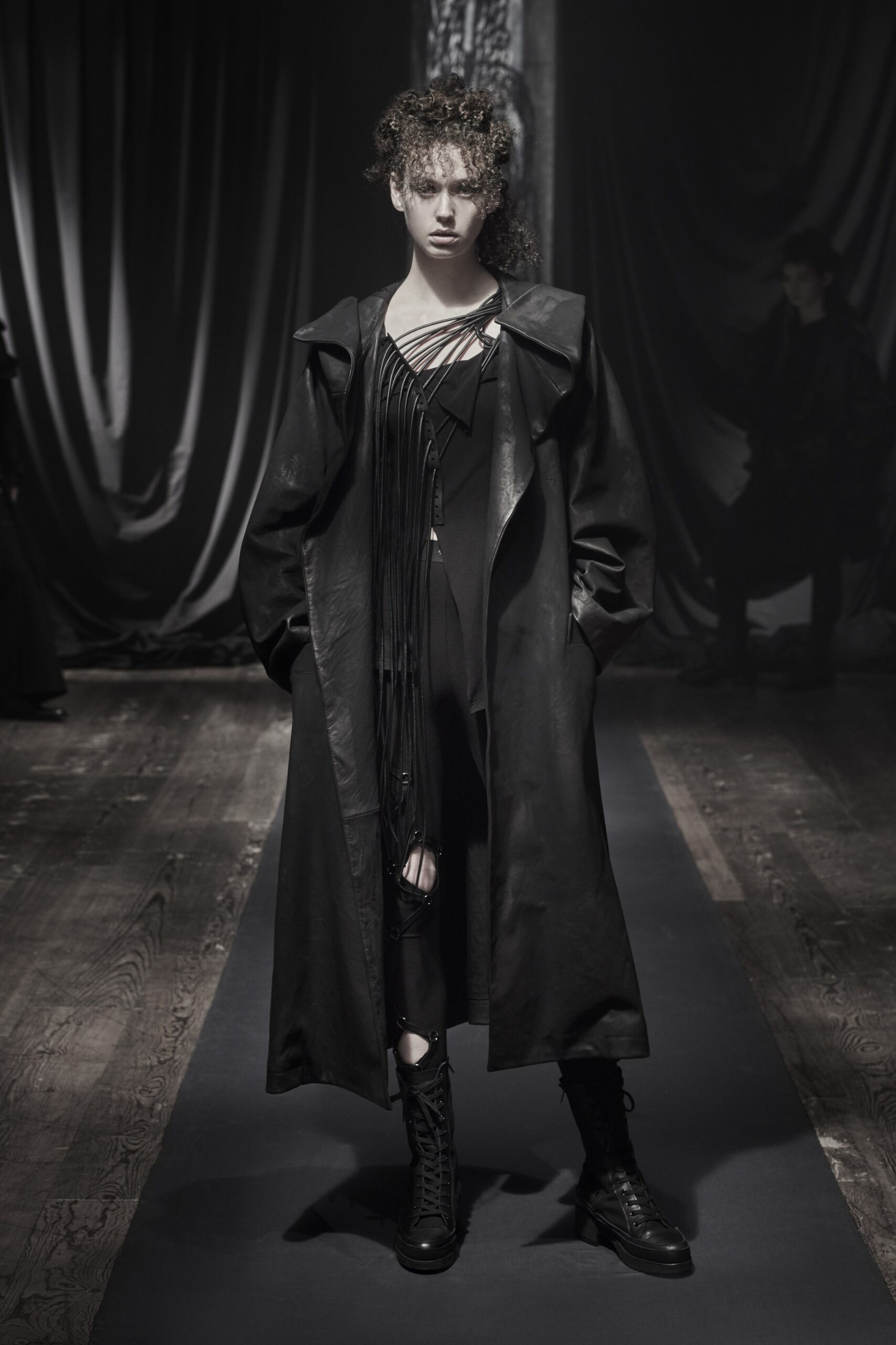 Yohji Yamamoto F/W 21 Look 29