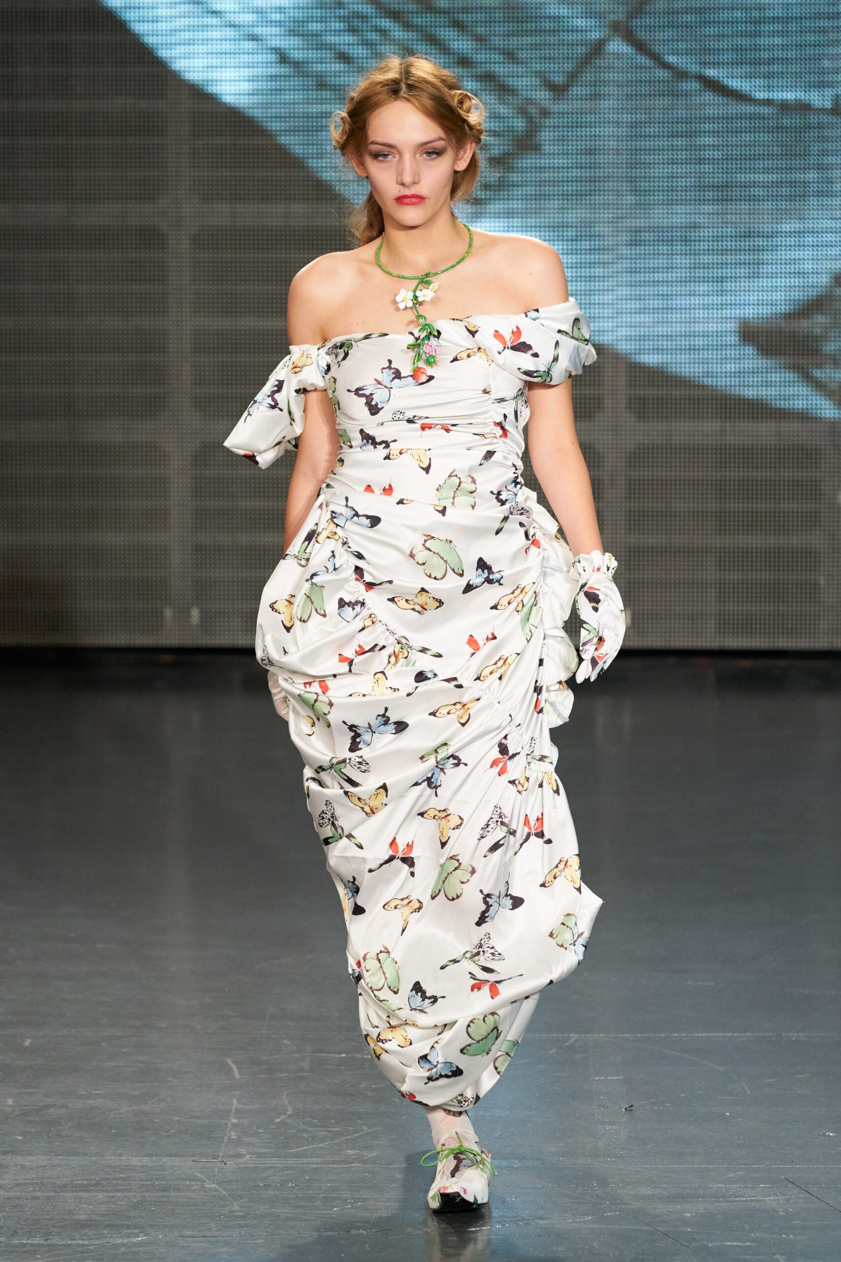 Yuhan Wang S/S 22 Look 29
