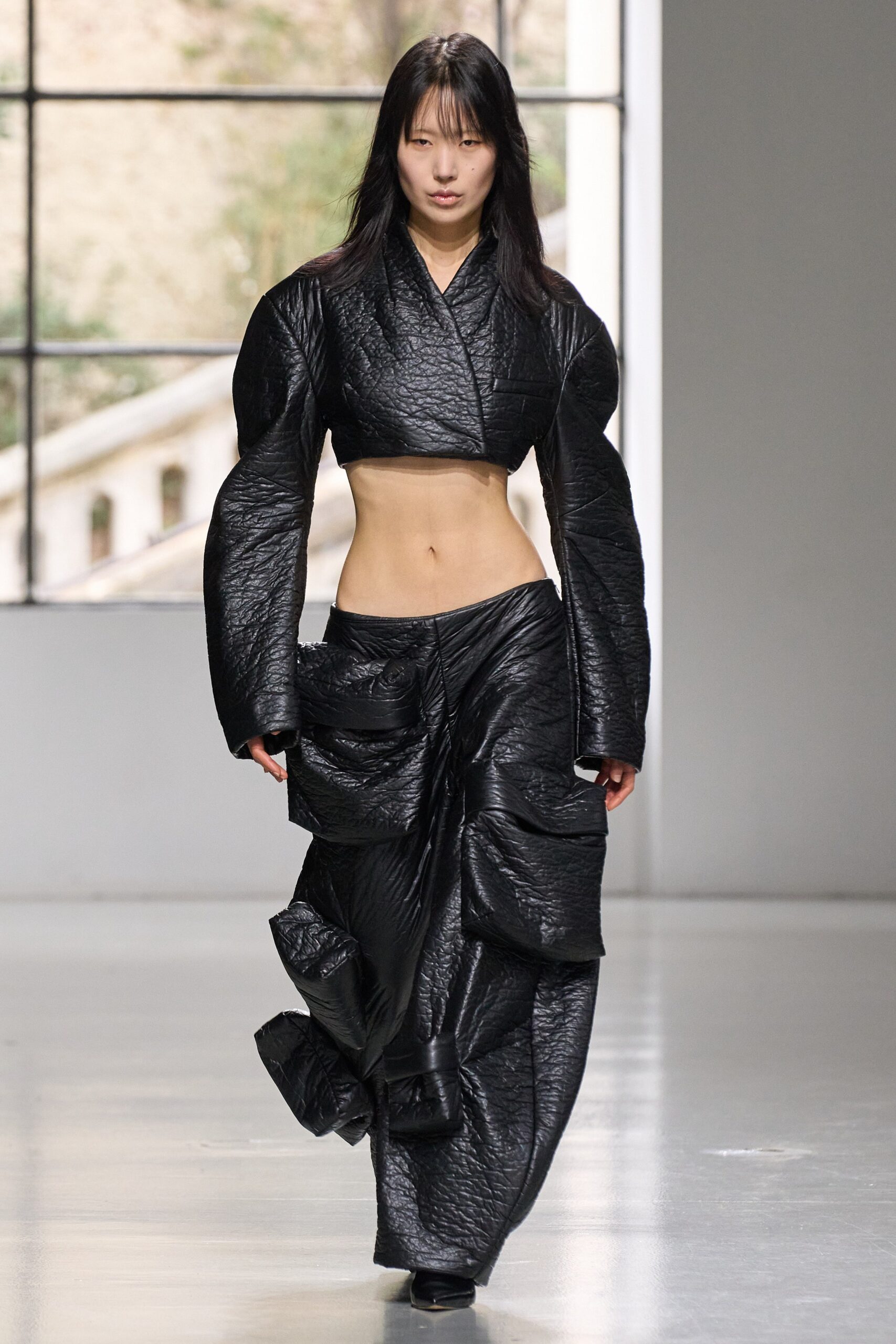 A.W.A.K.E. MODE F/W 23 Look 465