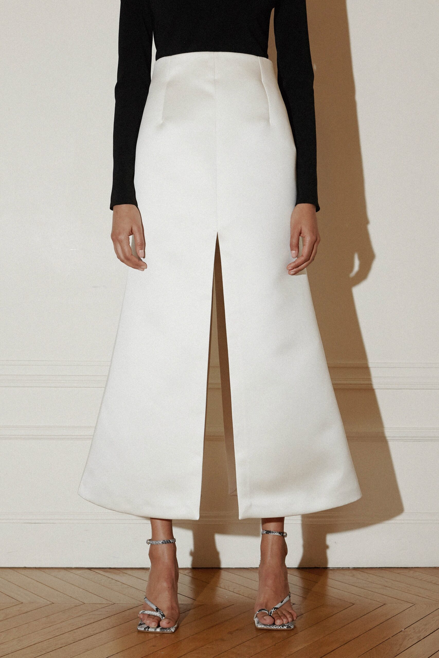A.W.A.K.E. MODE F/W 20 Look 465
