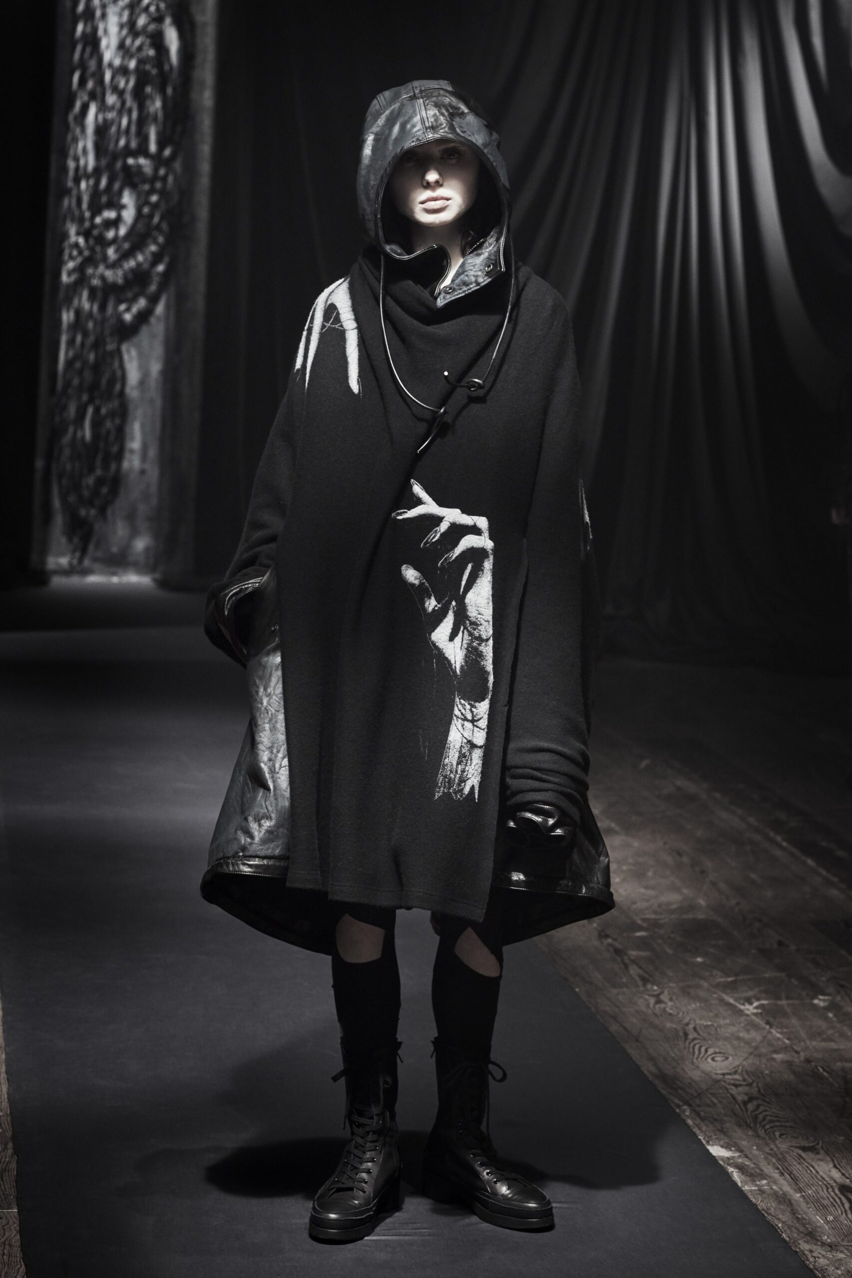 Yohji Yamamoto F/W 21 Look 30