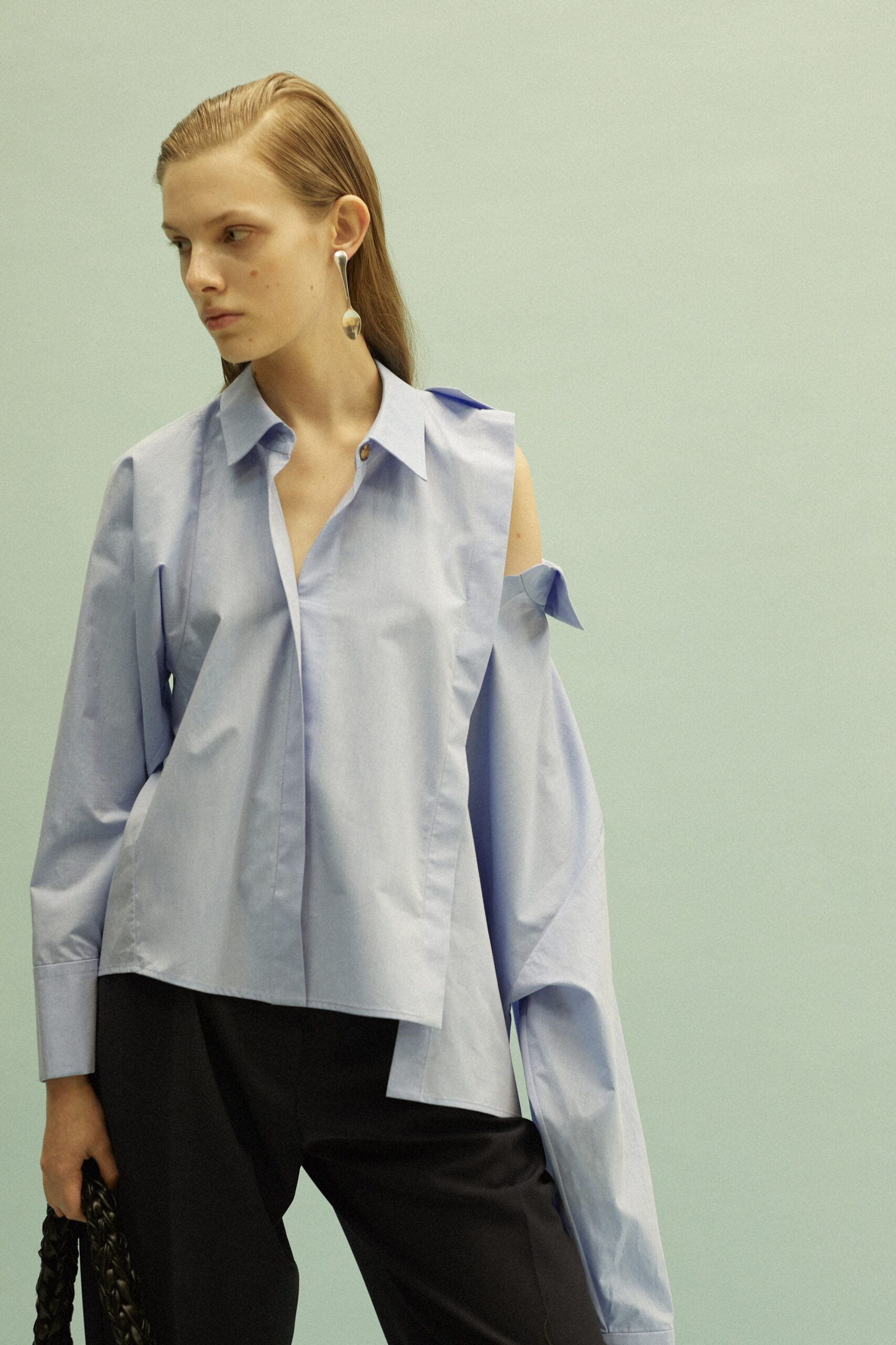 A.W.A.K.E. MODE S/S 22 Look 517