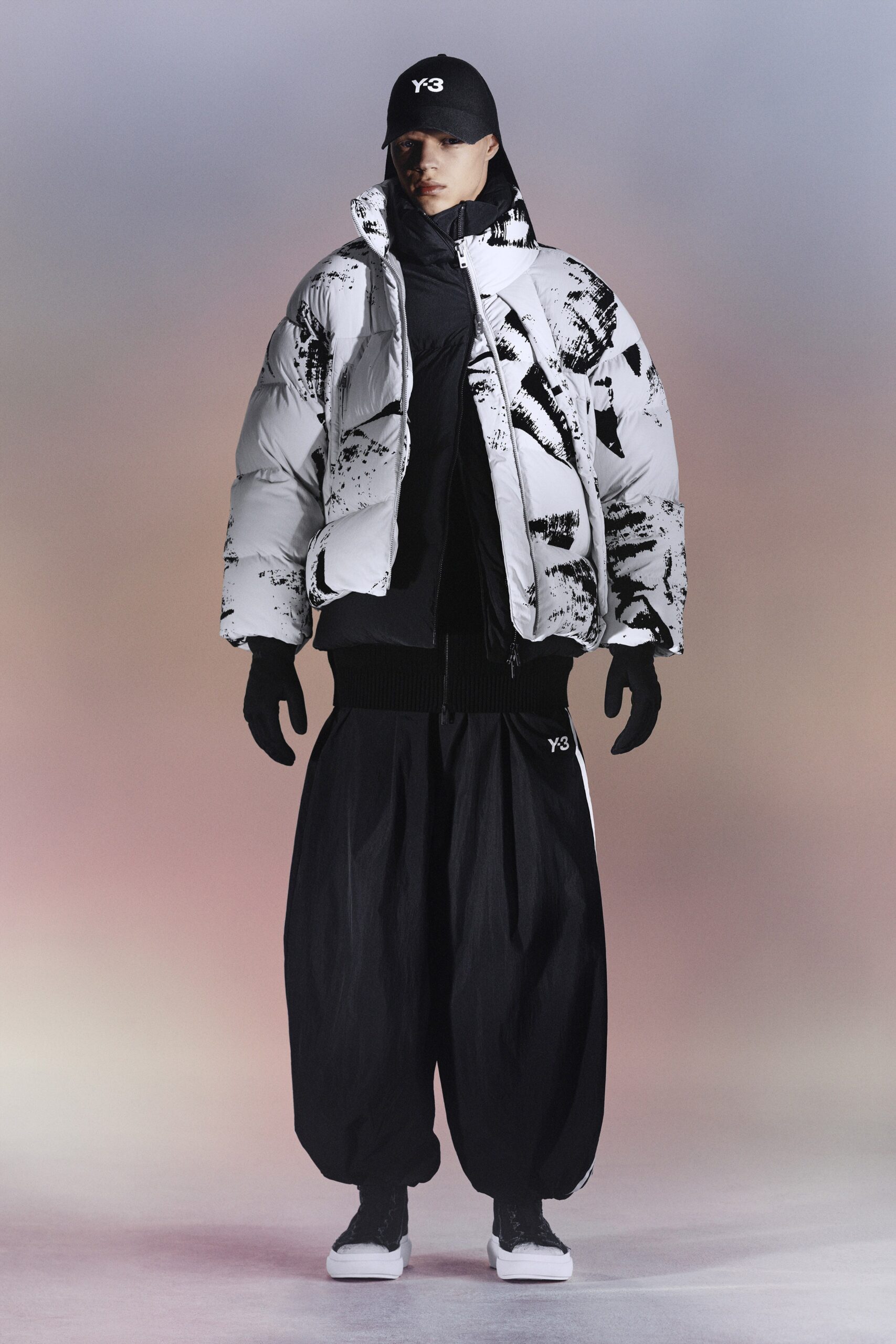 Y-3 F/W 23 Menswear Look 31