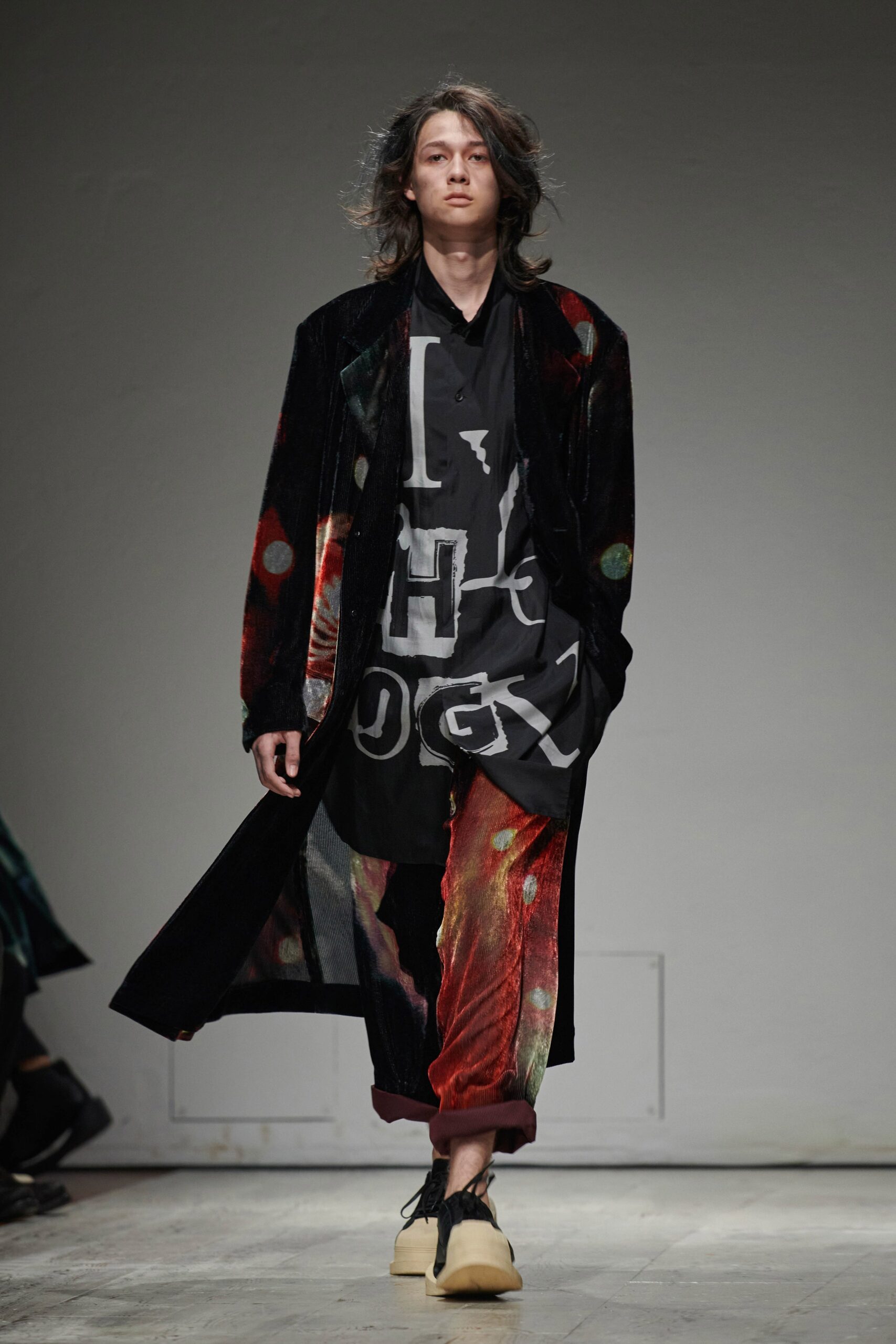 Yohji Yamamoto S/S 23 Menswear Look 31