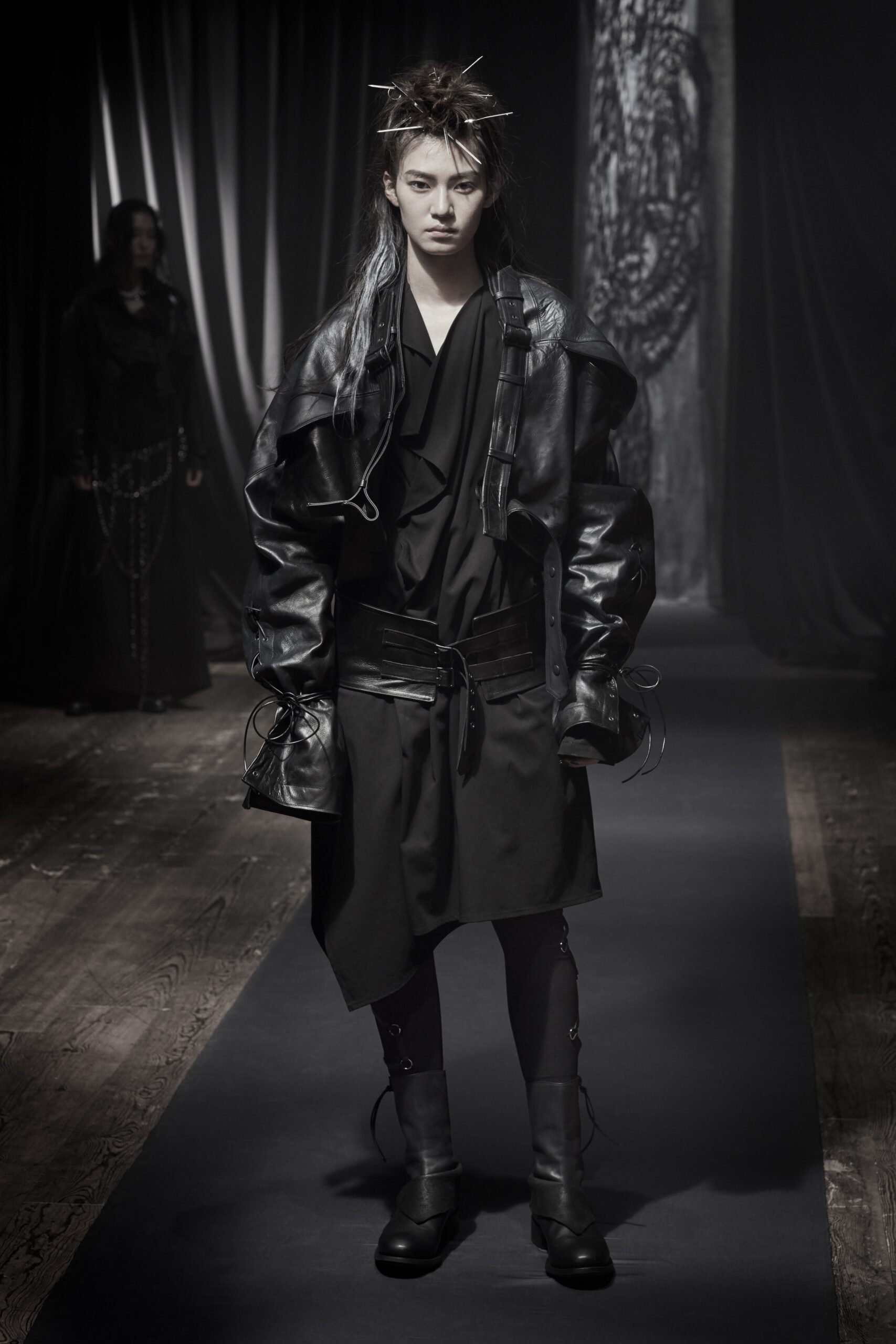 Yohji Yamamoto F/W 21 Look 32