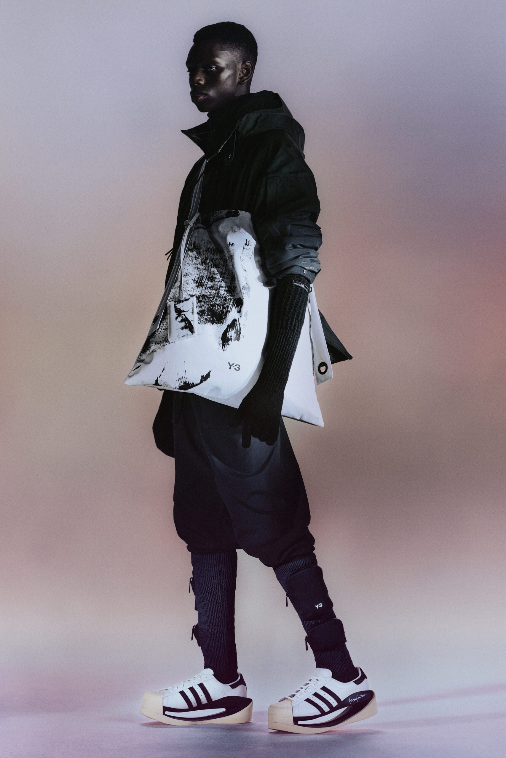 Y-3 F/W 23 Menswear Look 32