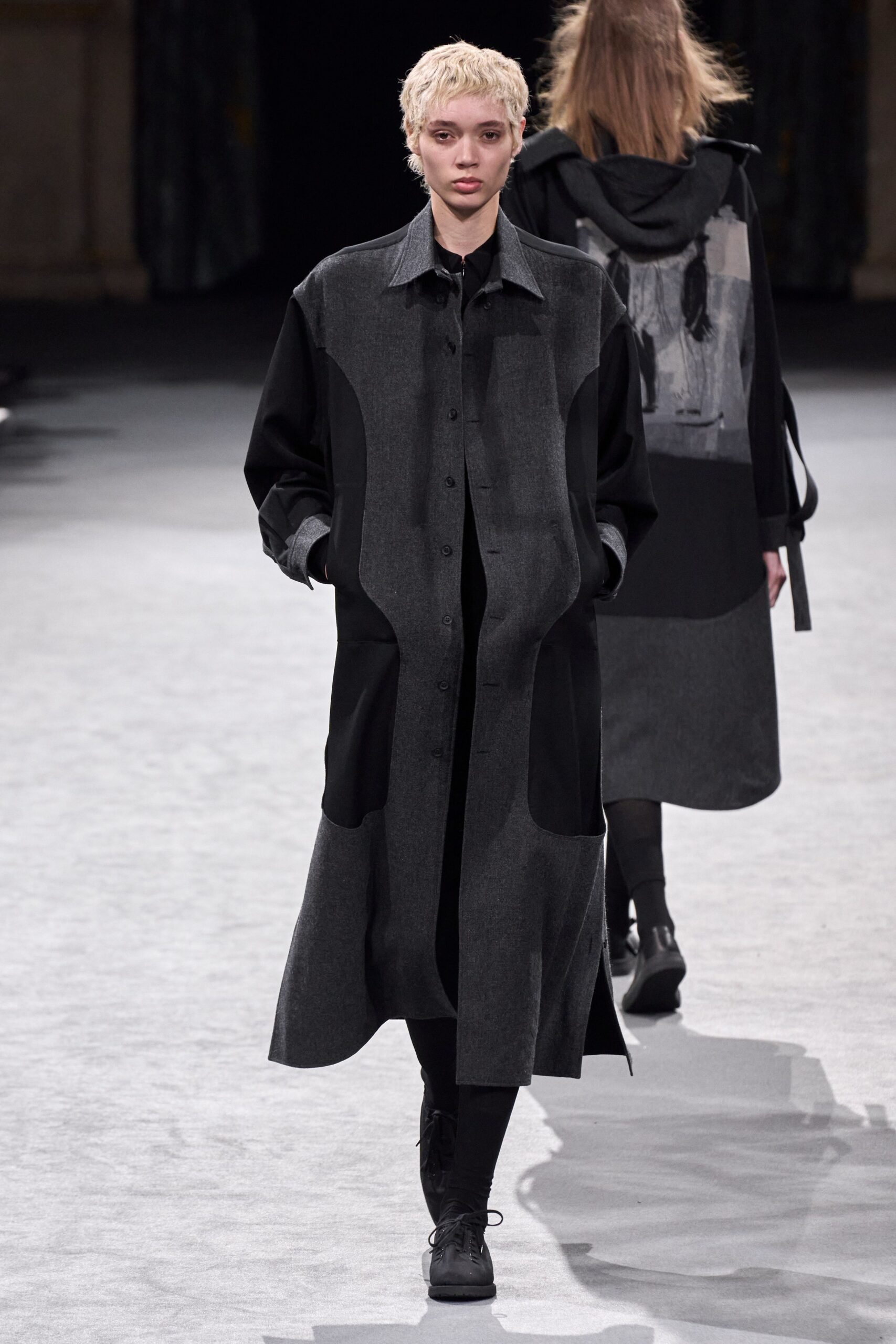 Yohji Yamamoto F/W 23 Look 32