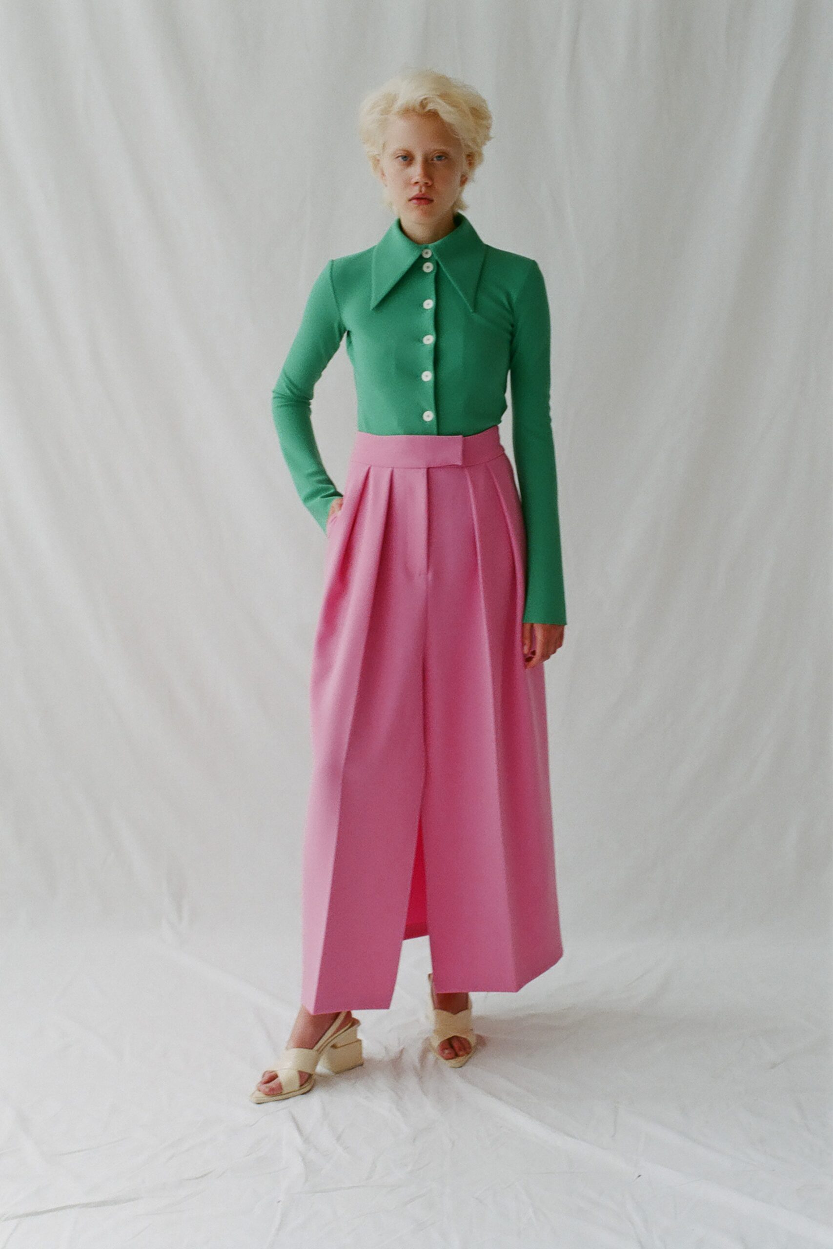 A.W.A.K.E. MODE Resort 19 Look 416