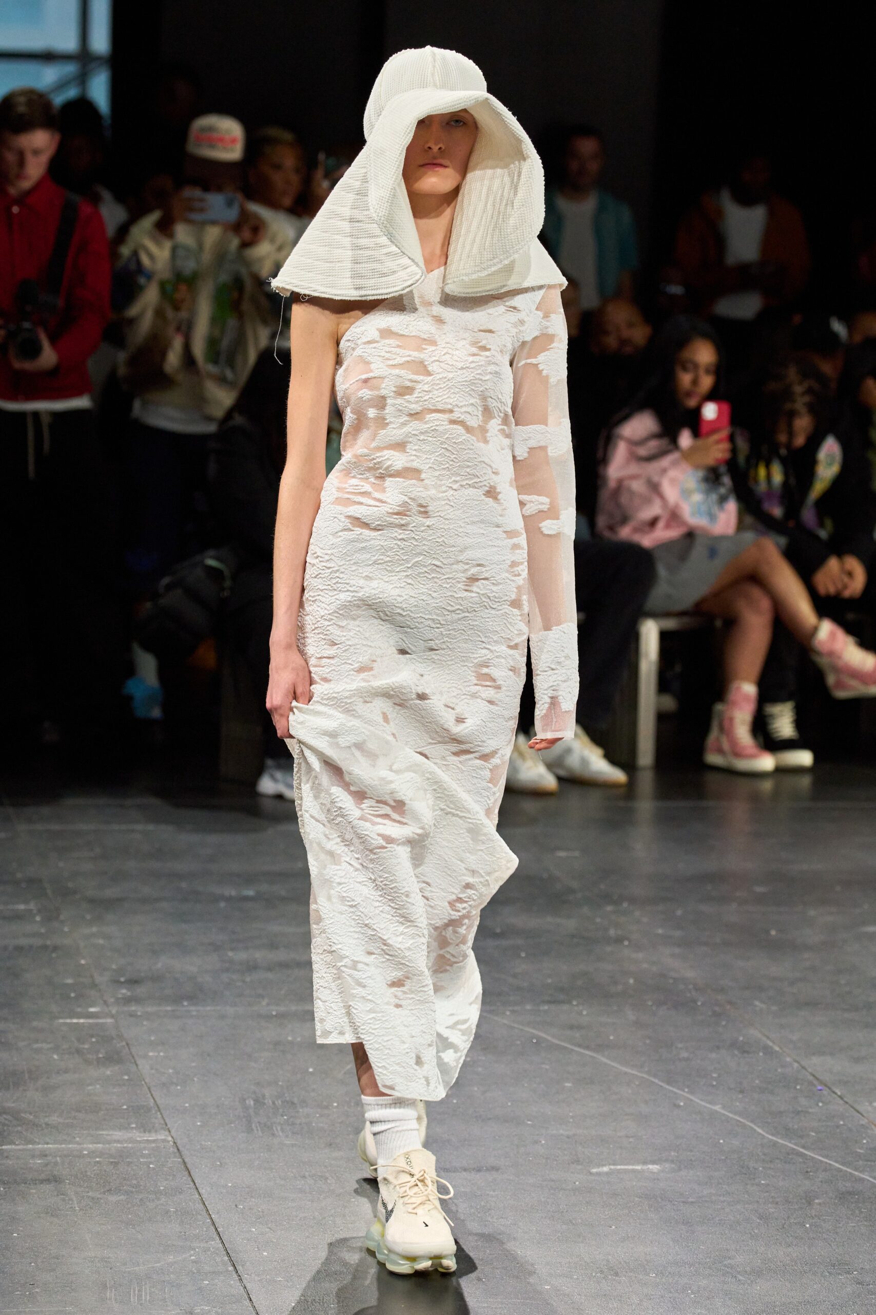 Who Decides War S/S 23 Look 33