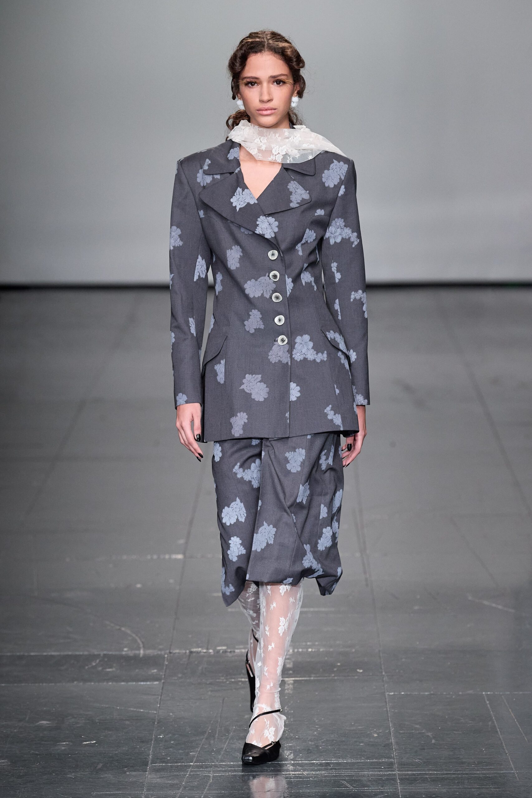 Yuhan Wang F/W 22 Look 34