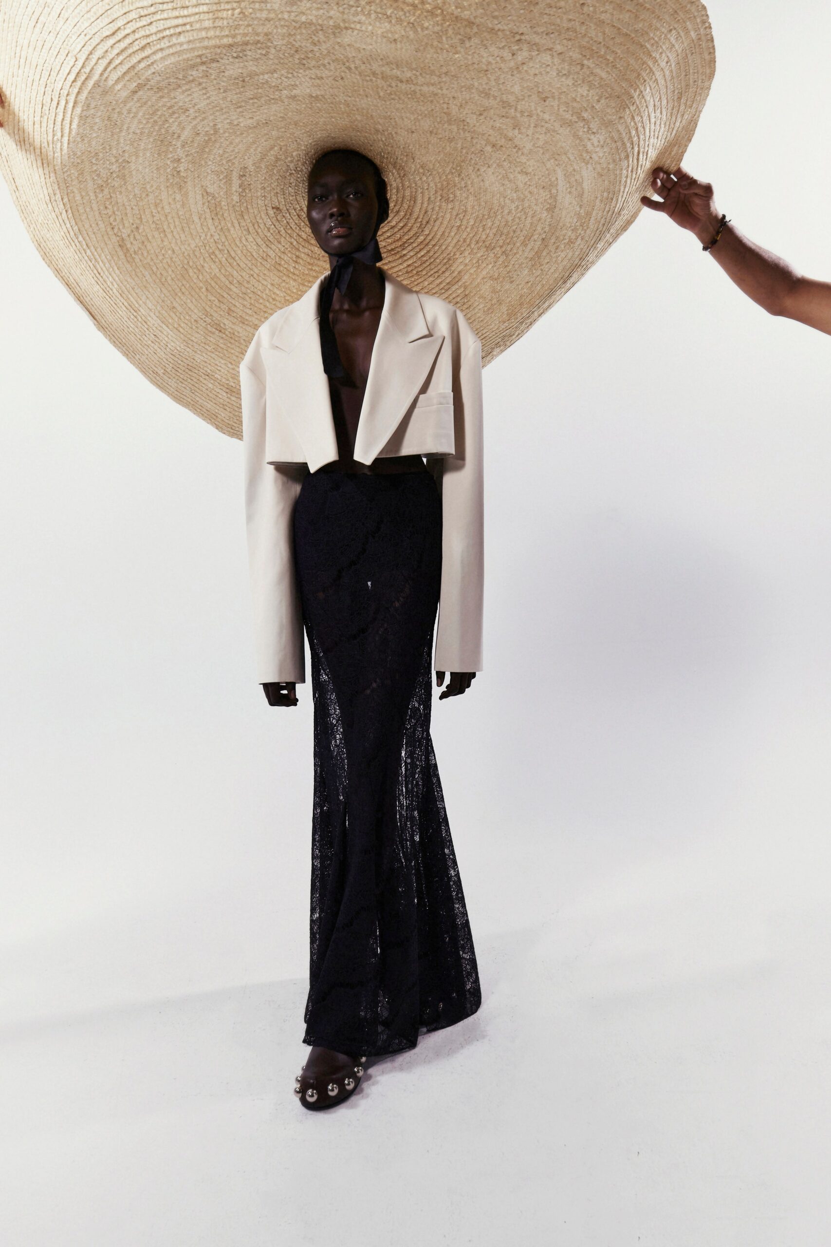 A.W.A.K.E. MODE S/S 24 Look 498