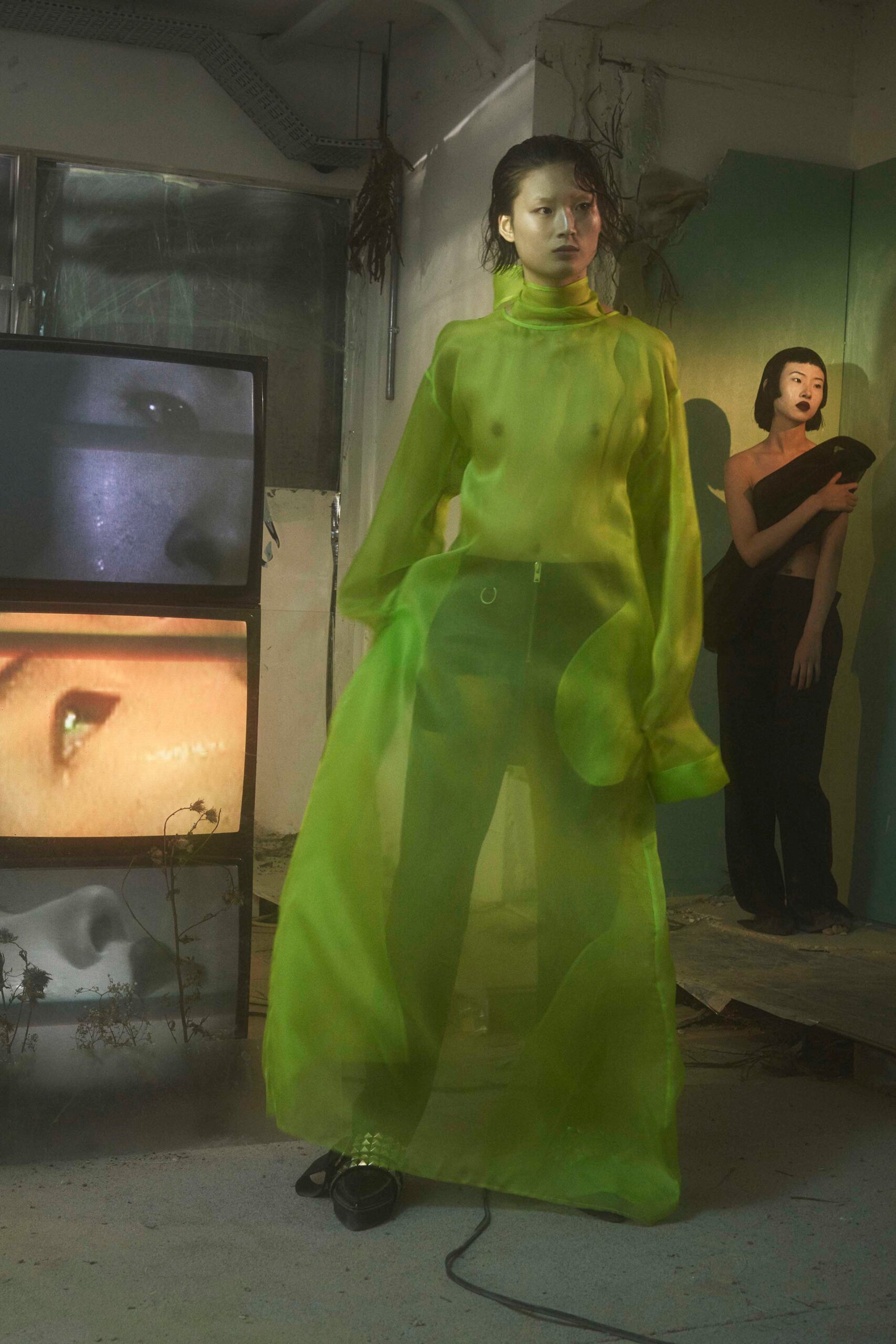 Yang Li S/S 19 Look 34