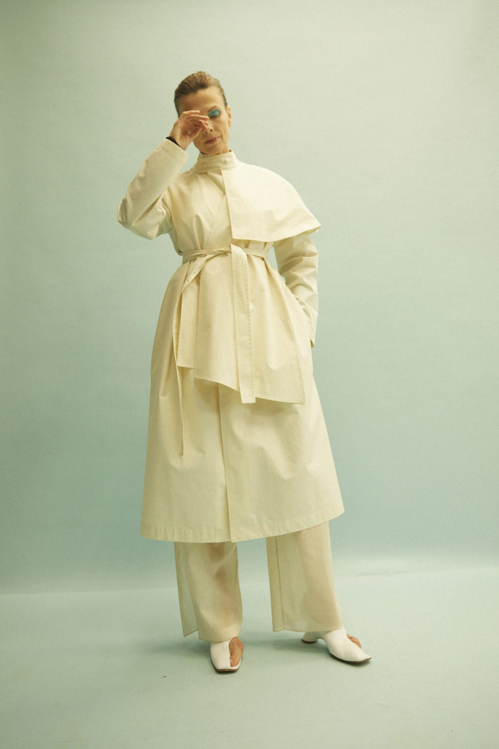A.W.A.K.E. MODE S/S 22 Look 578