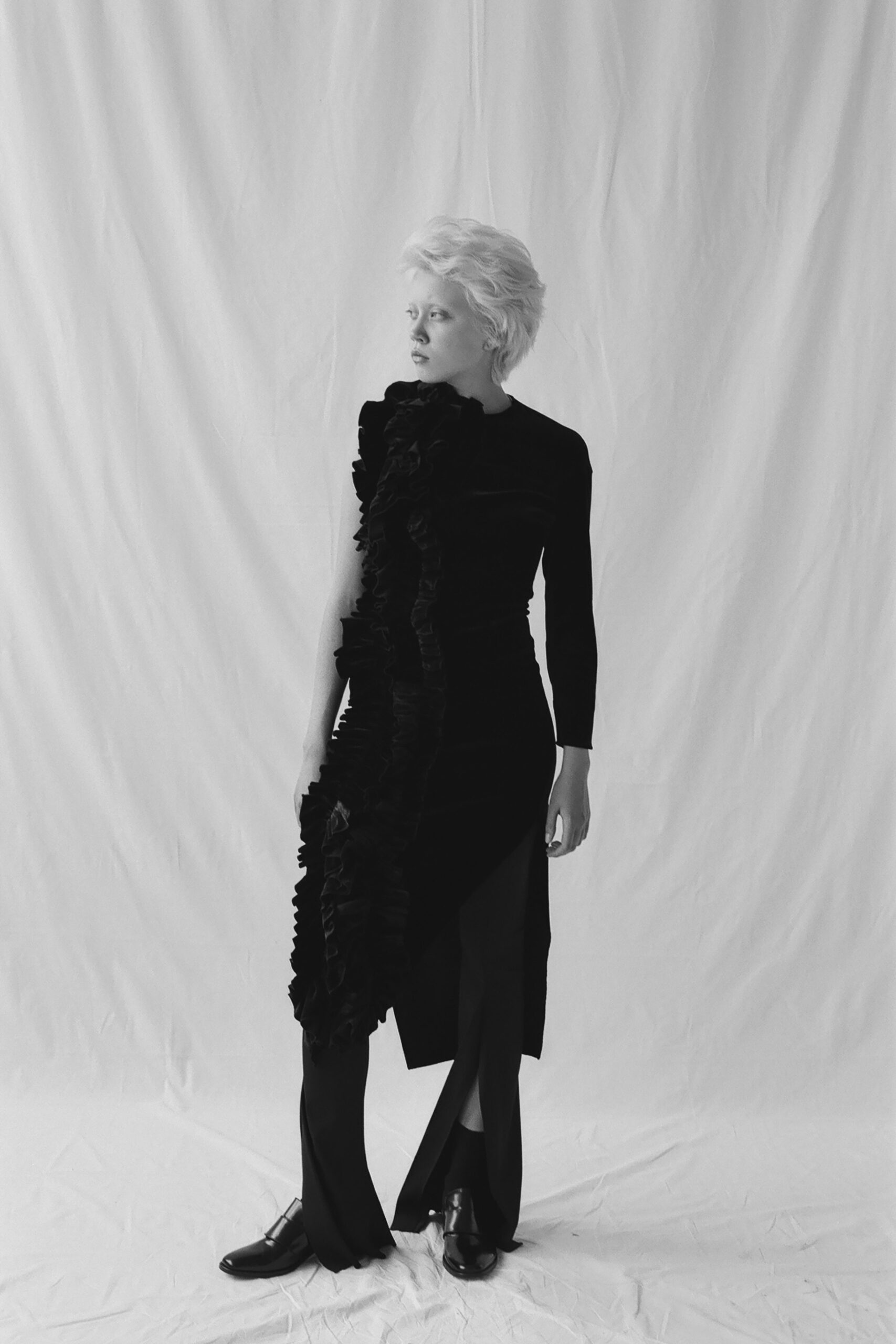 A.W.A.K.E. MODE Resort 19 Look 455