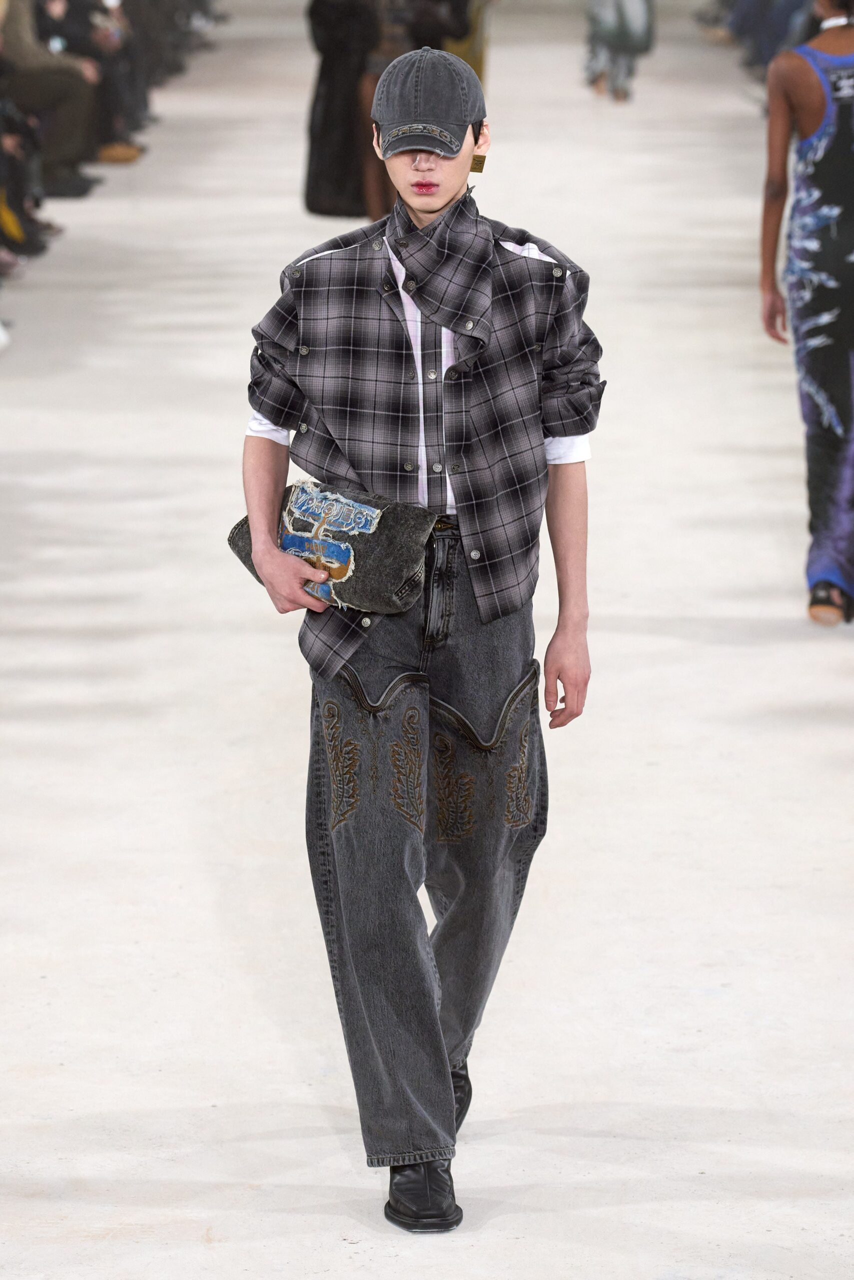 Y/Project F/W 23 Look 36