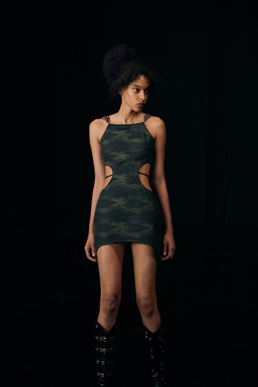 Yueqi Qi Shanghai S/S 23 Look 36