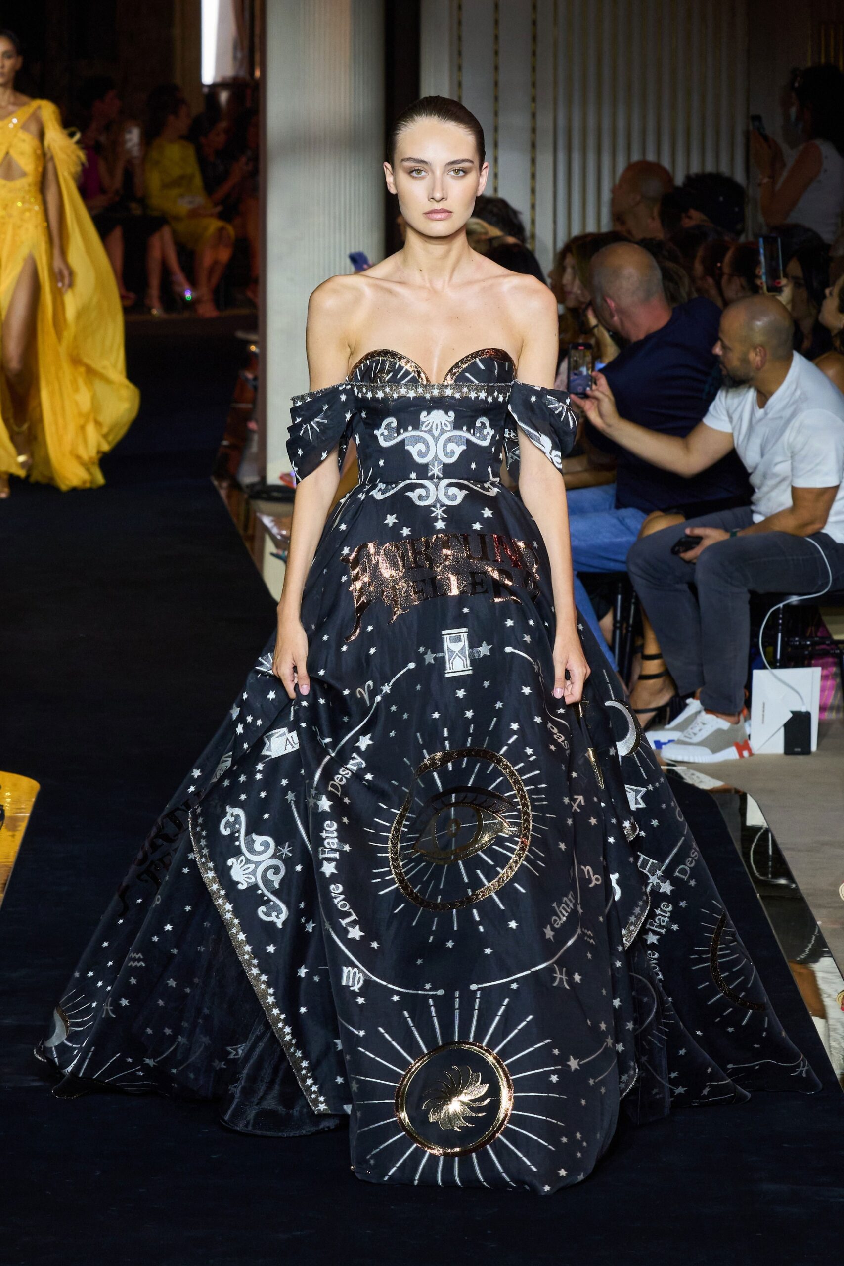 Zuhair Murad F/W 22 Couture Look 36