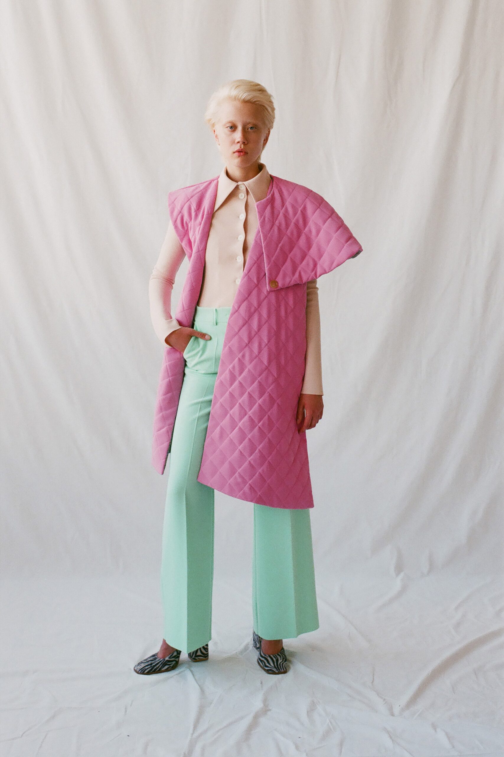 A.W.A.K.E. MODE Resort 19 Look 493