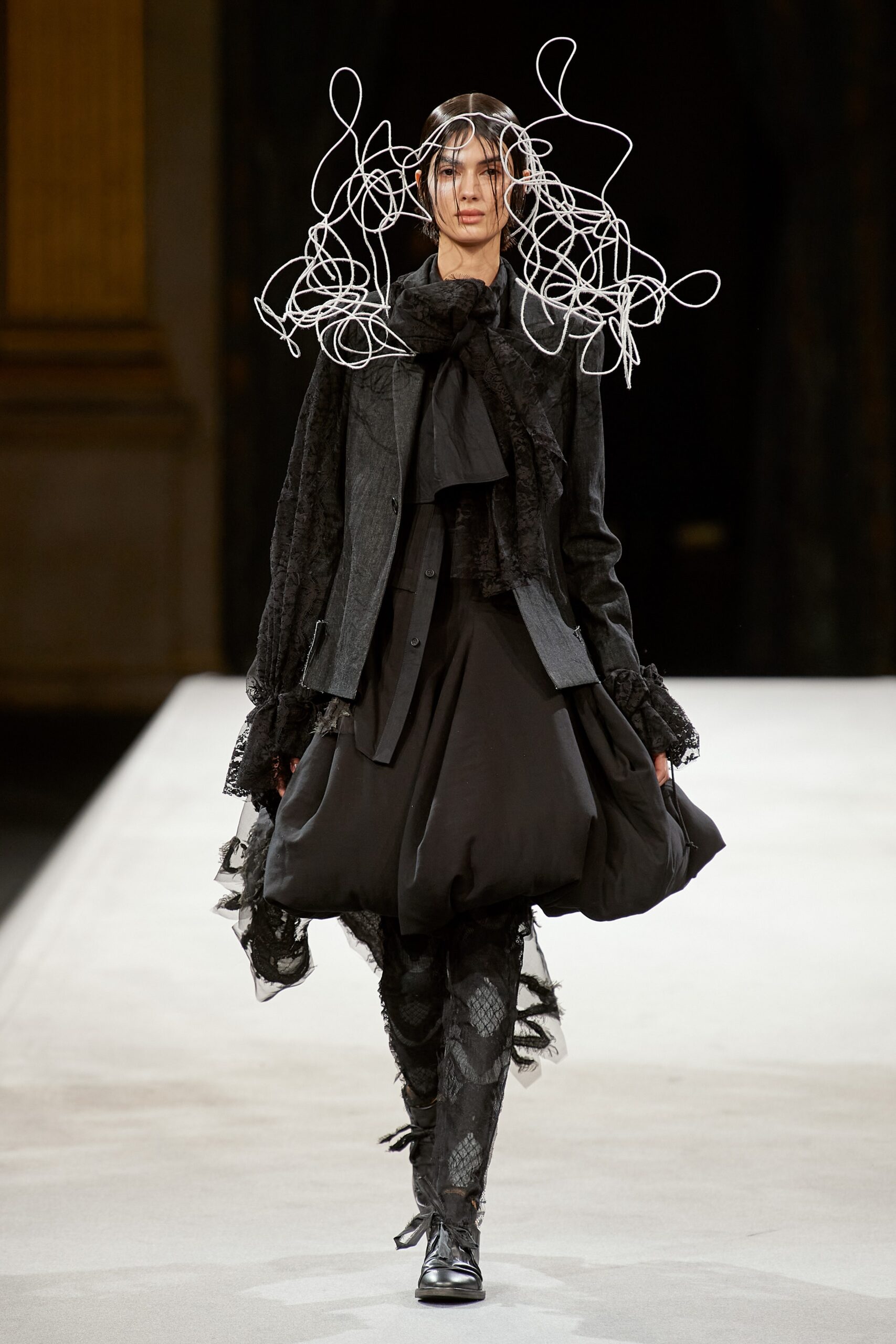 Yohji Yamamoto F/W 22 Look 38