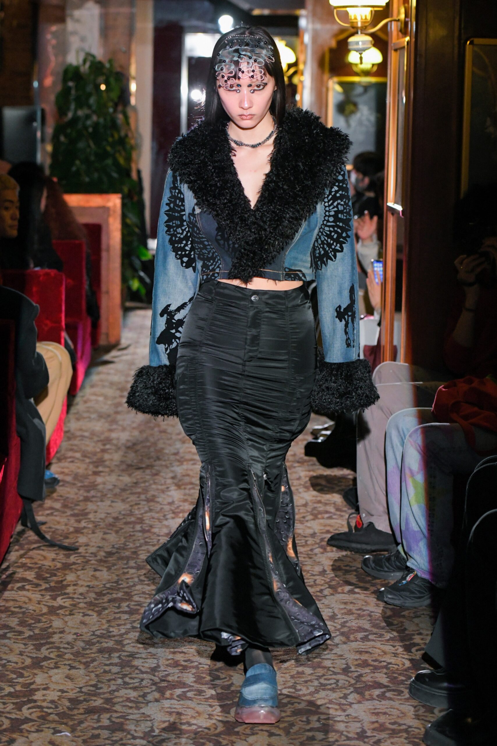 Yueqi Qi Tokyo F/W 23 Look 38