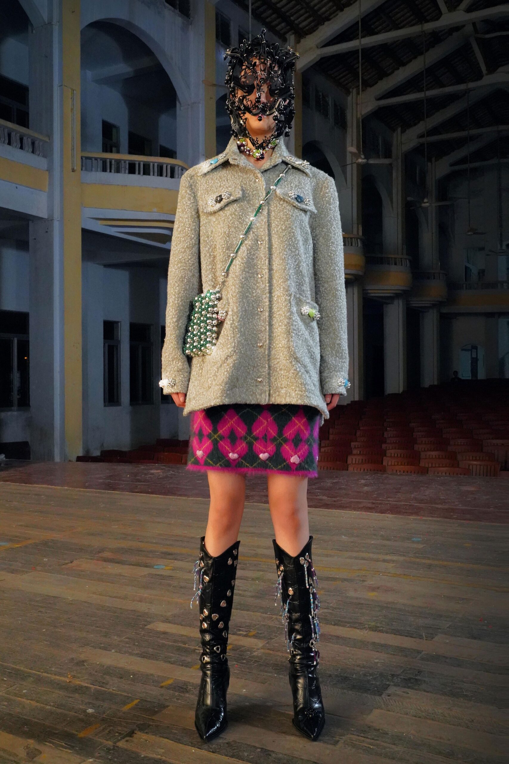 Yueqi Qi Shanghai F/W 22 Look 38