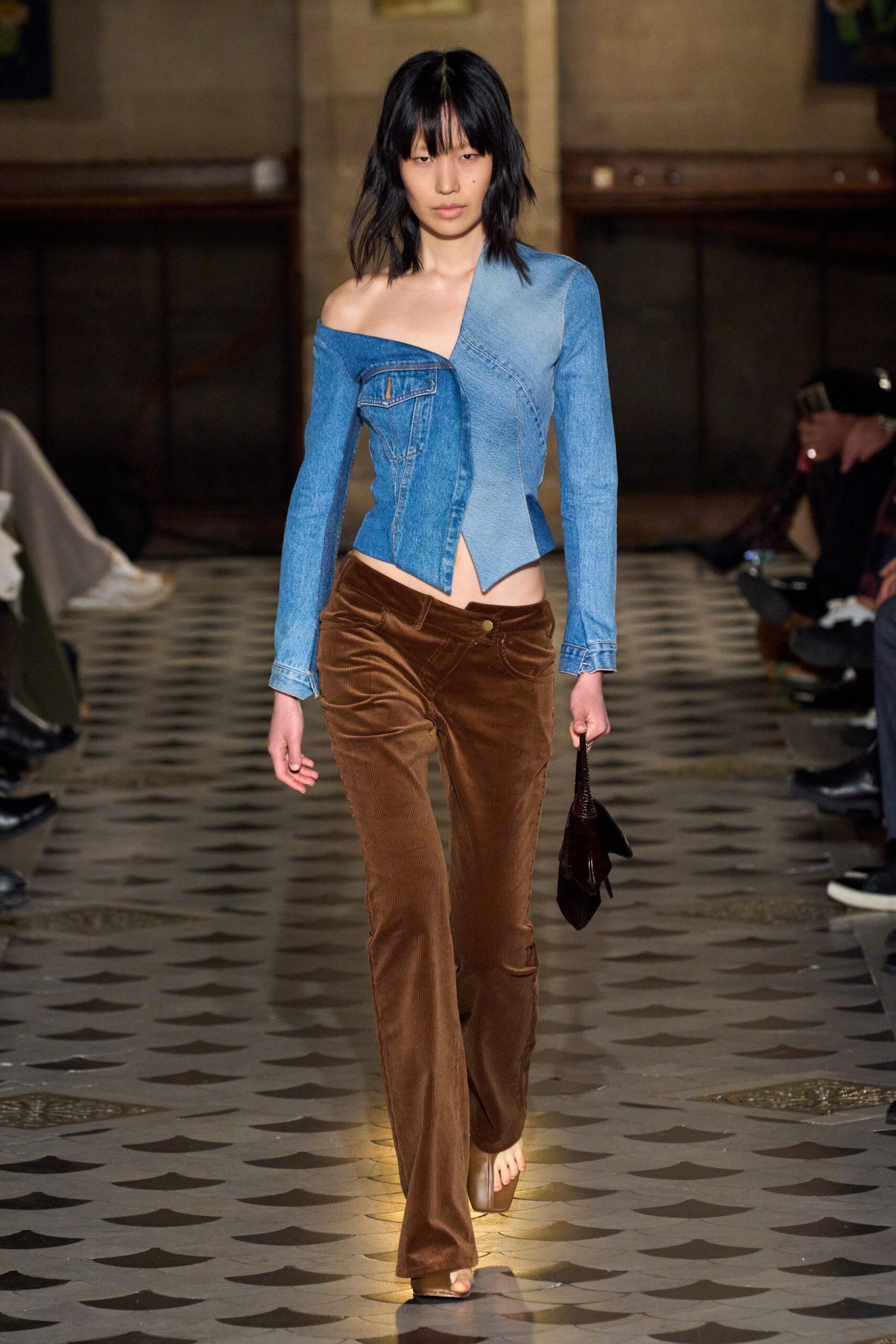 A.W.A.K.E. MODE S/S 23 Look 637
