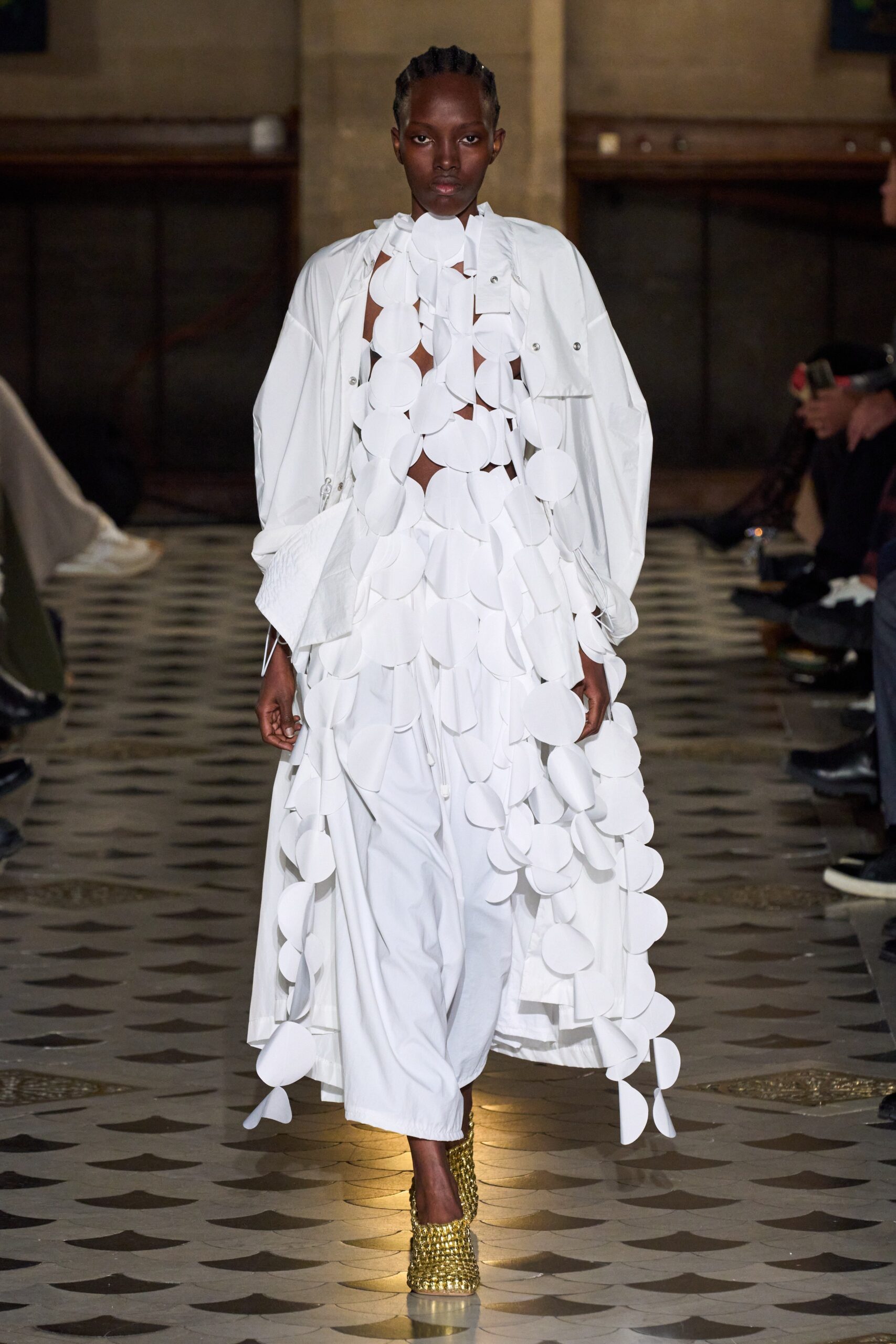 A.W.A.K.E. MODE S/S 23 Look 663