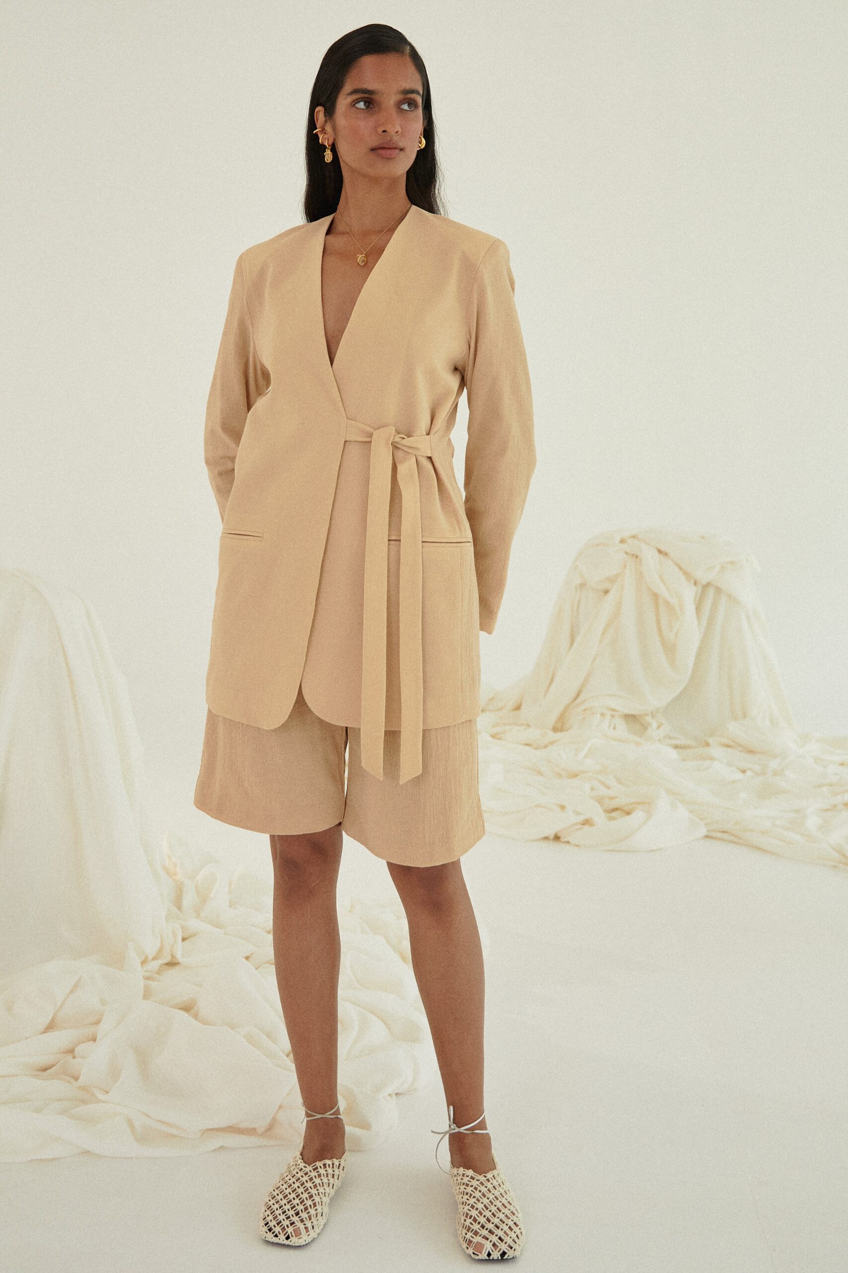 Albus Lumen Australia Resort 22 Look 444