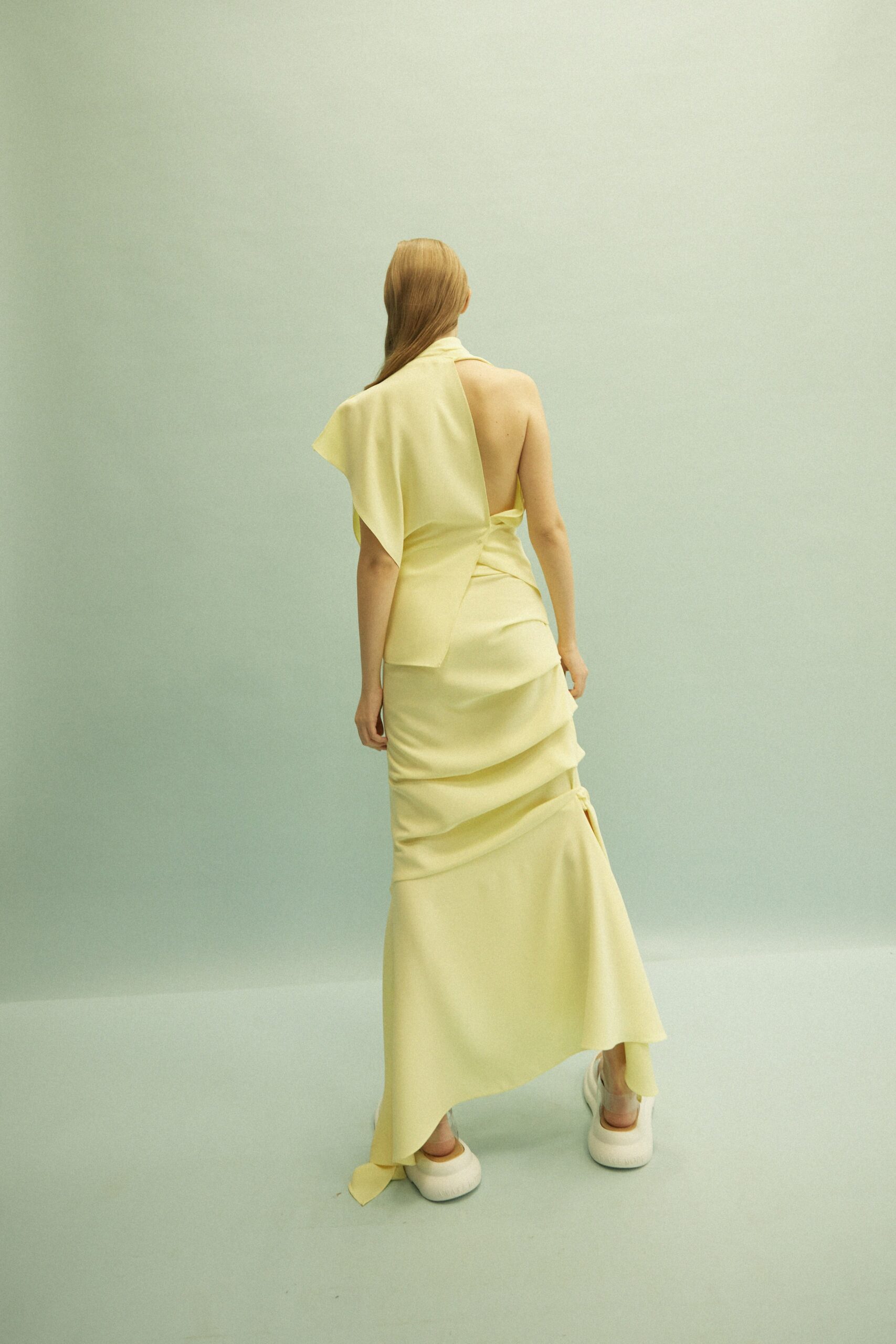 A.W.A.K.E. MODE S/S 22 Look 659