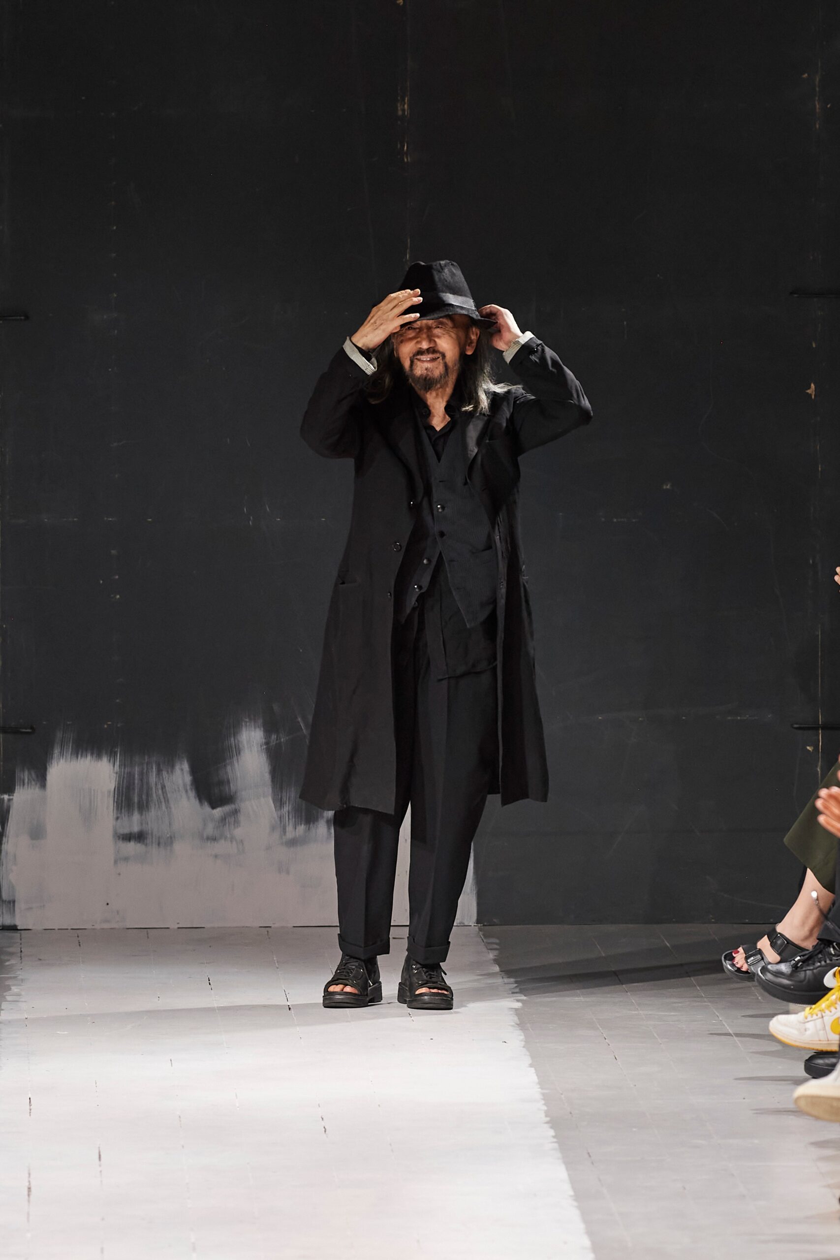 Yohji Yamamoto S/S 24 Menswear Look 41