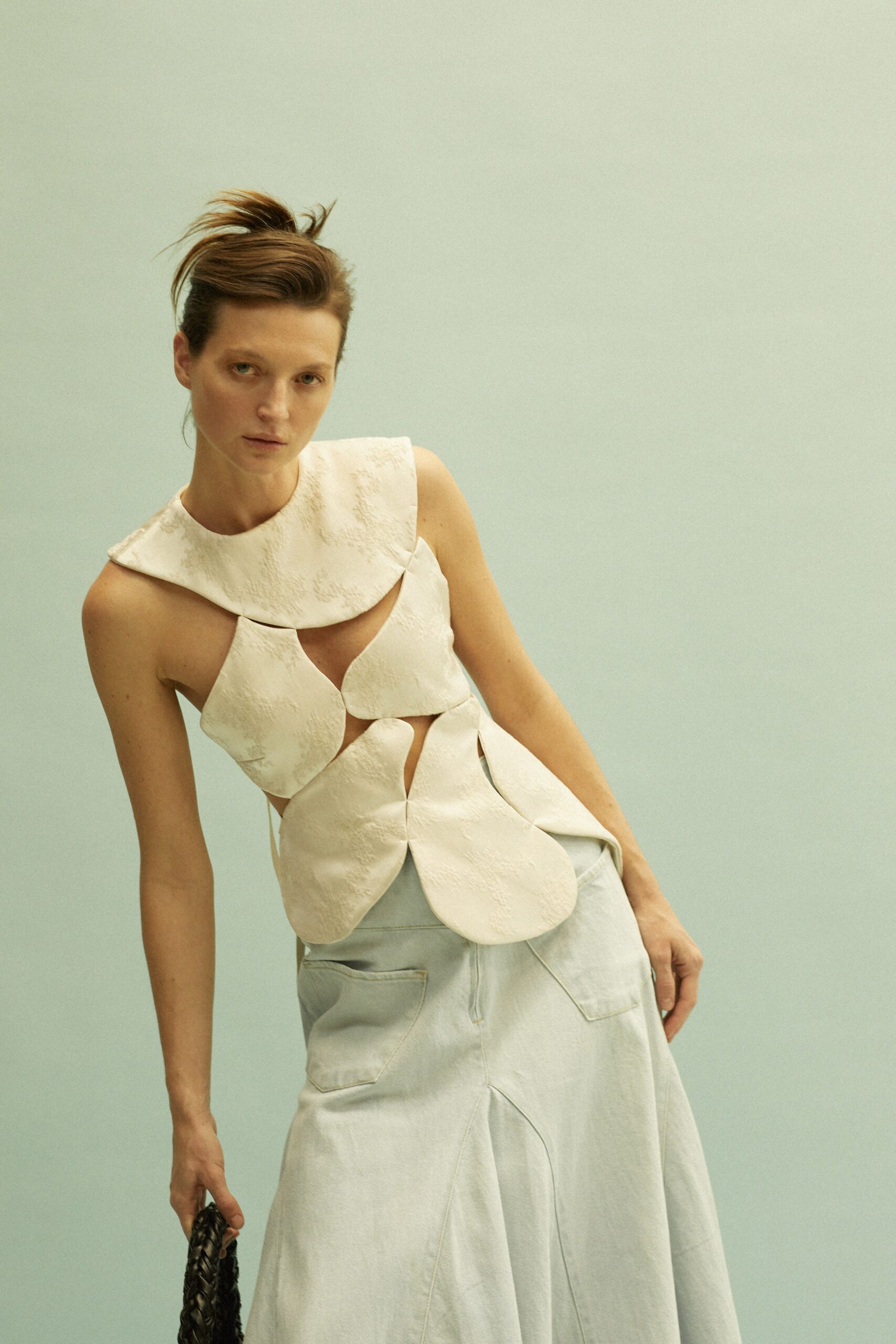 A.W.A.K.E. MODE S/S 22 Look 662