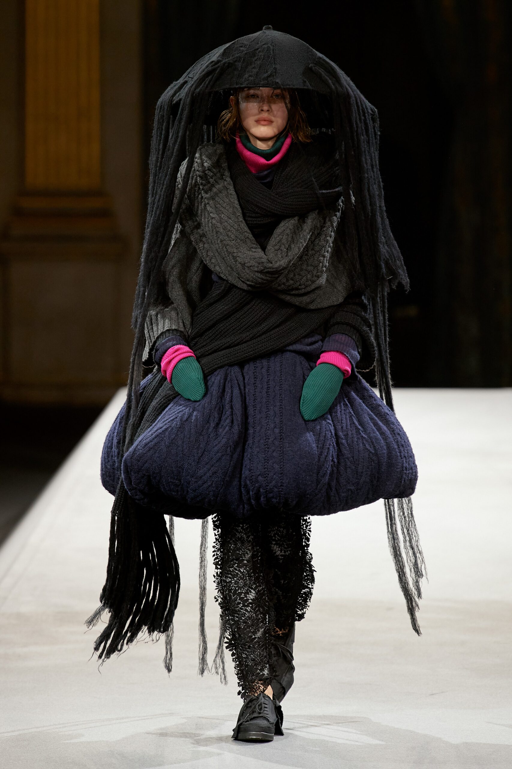 Yohji Yamamoto F/W 22 Look 42