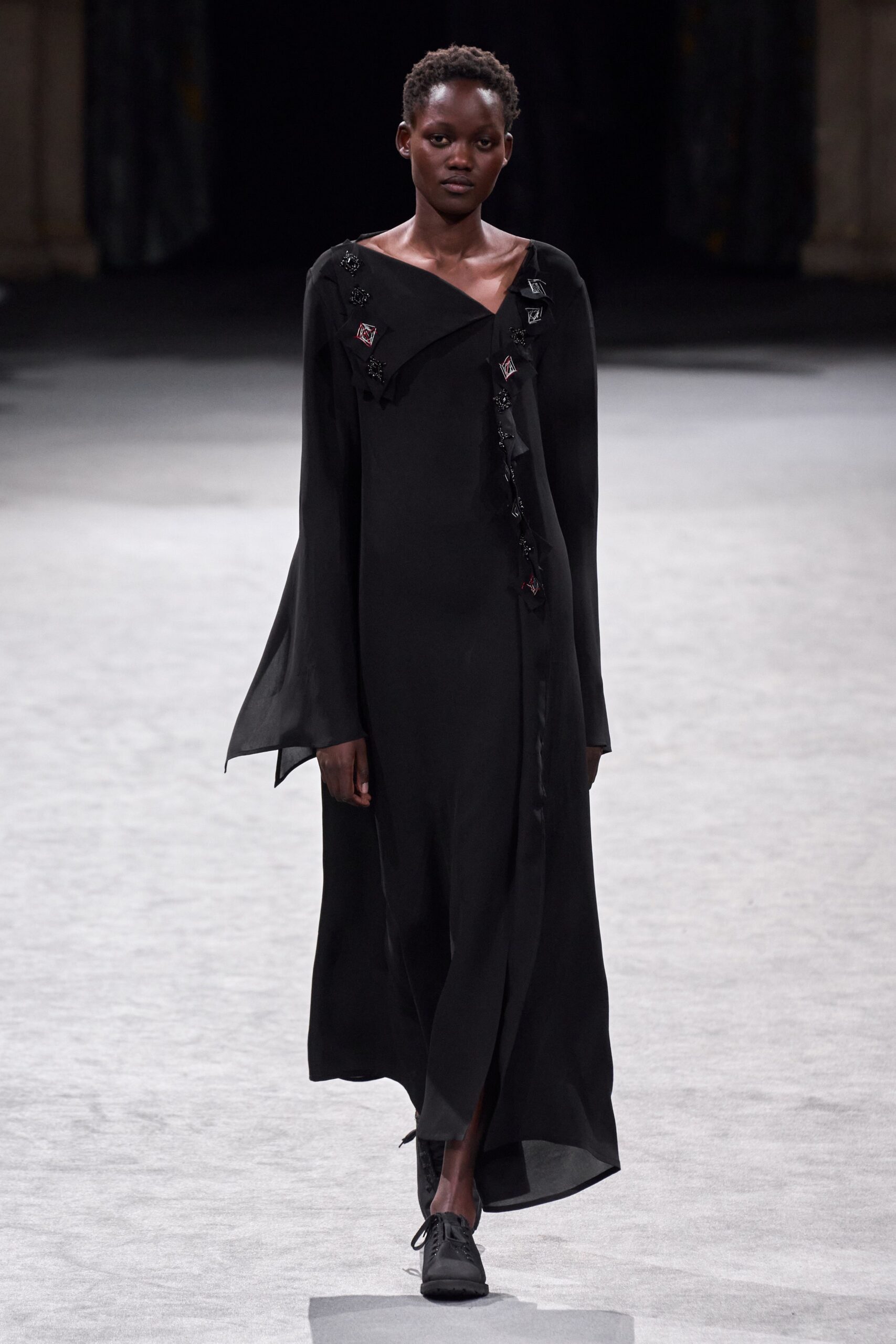 Yohji Yamamoto F/W 23 Look 42