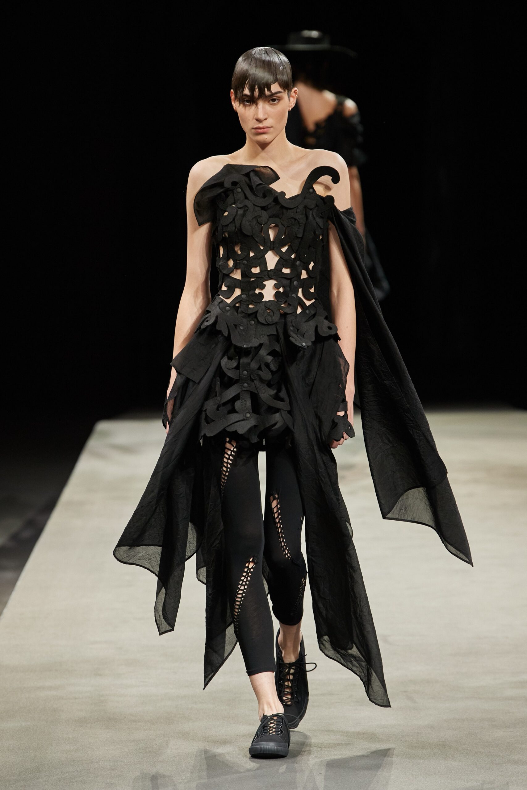 Yohji Yamamoto S/S 23 Look 42