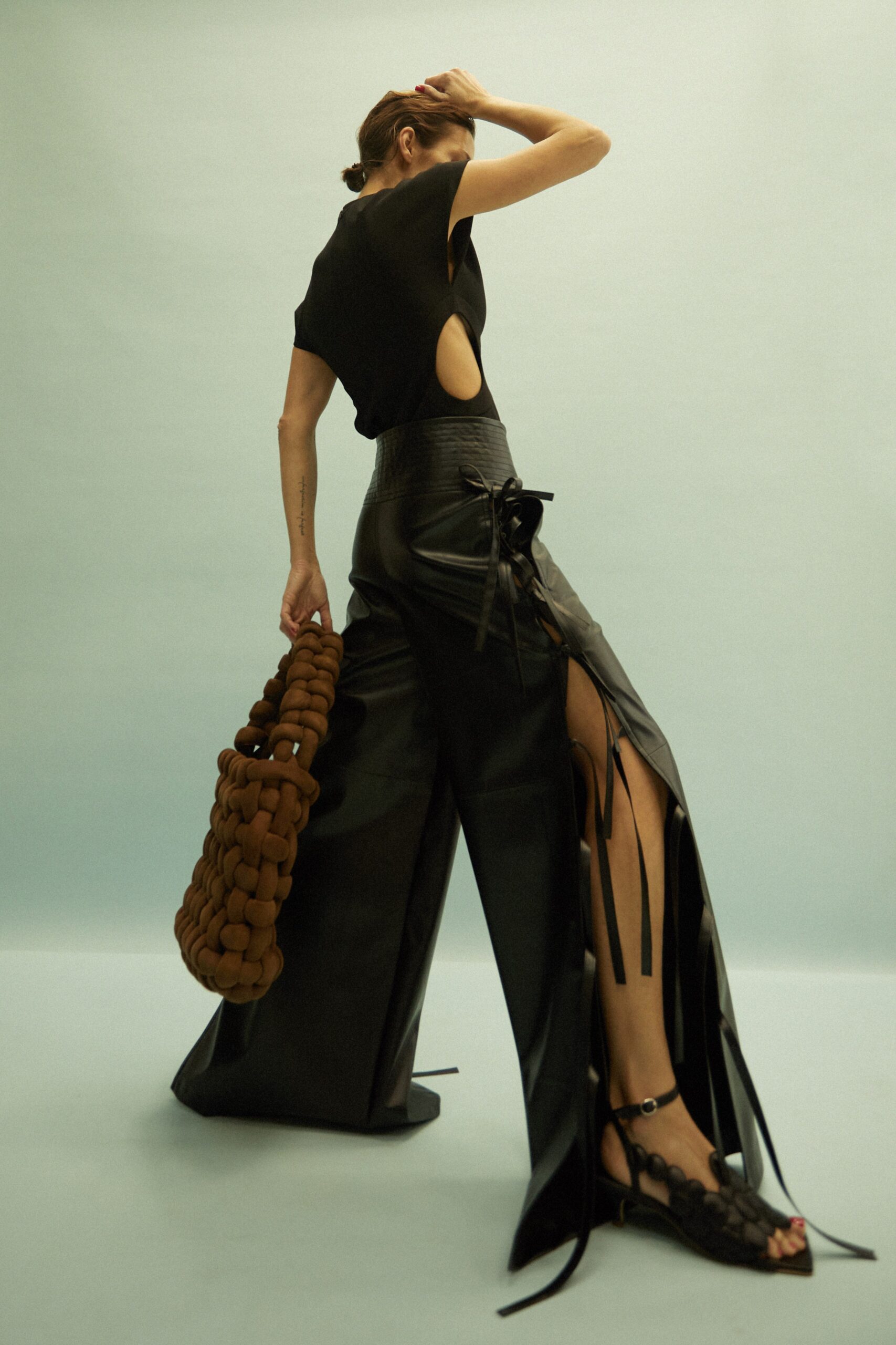 A.W.A.K.E. MODE S/S 22 Look 682