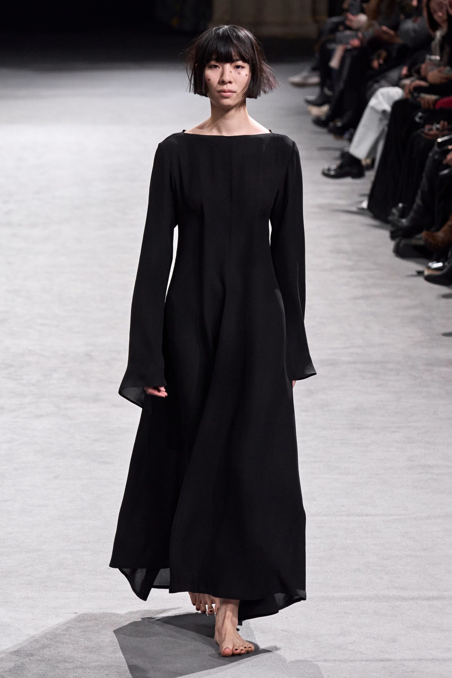 Yohji Yamamoto F/W 23 Look 44