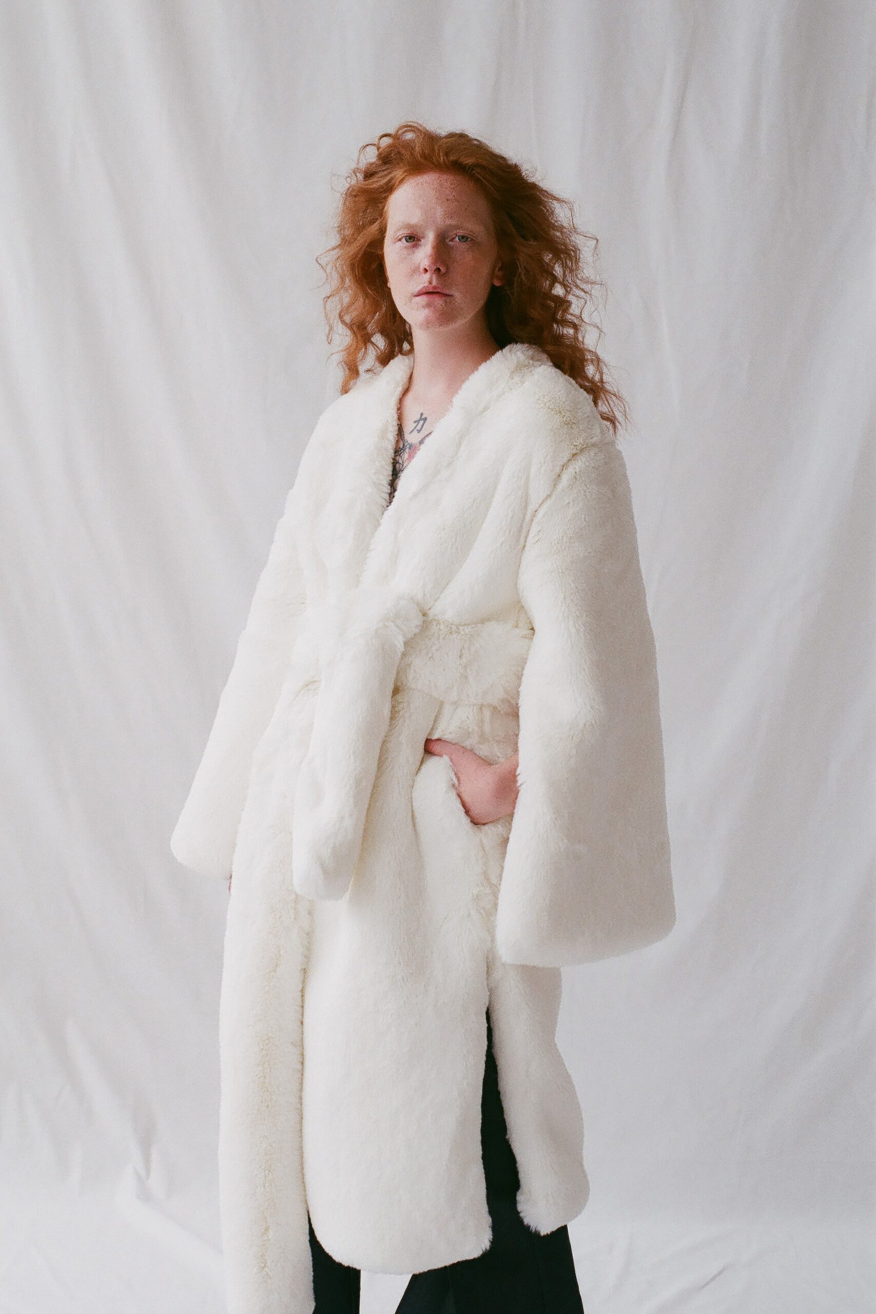 A.W.A.K.E. MODE Resort 19 Look 621