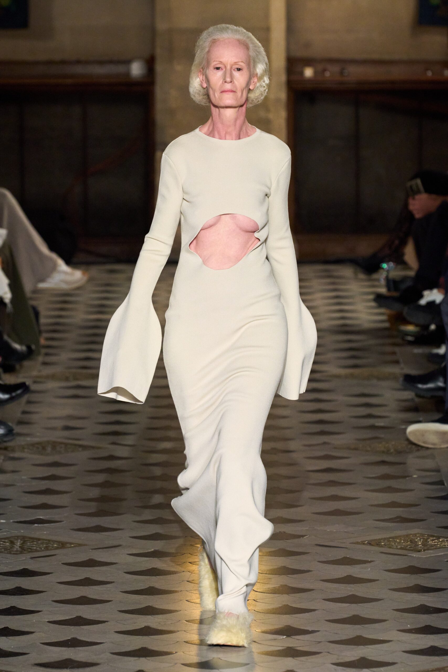 A.W.A.K.E. MODE S/S 23 Look 831