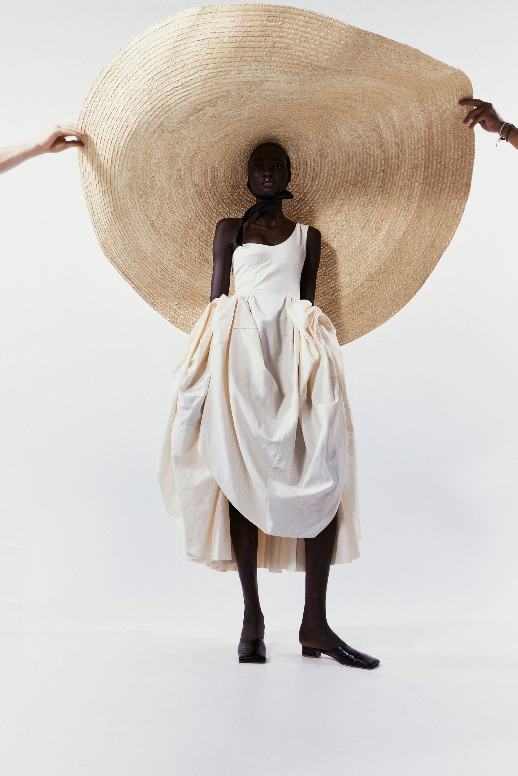 A.W.A.K.E. MODE S/S 24 Look 728