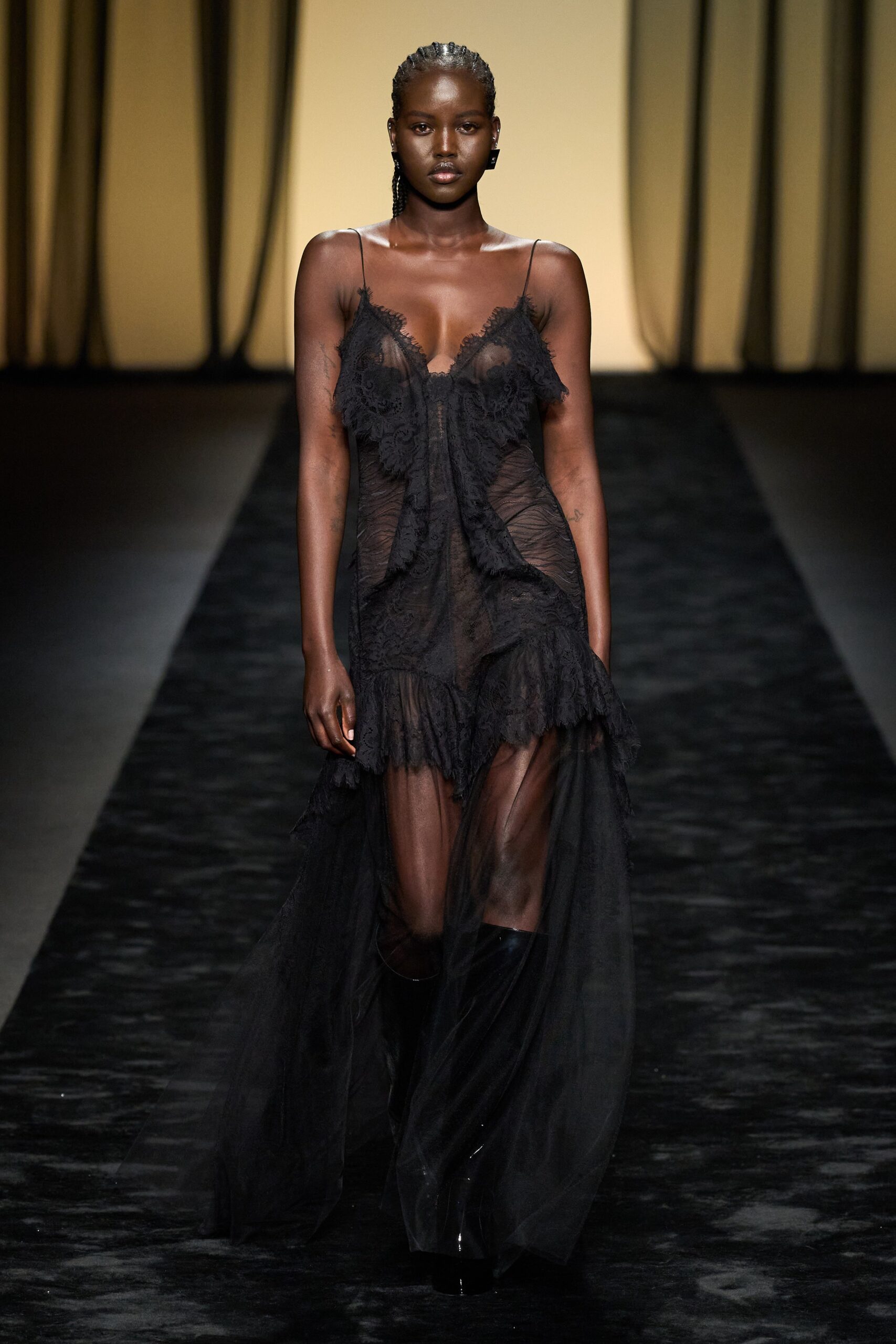 Alberta Ferretti F/W 23 Look 589