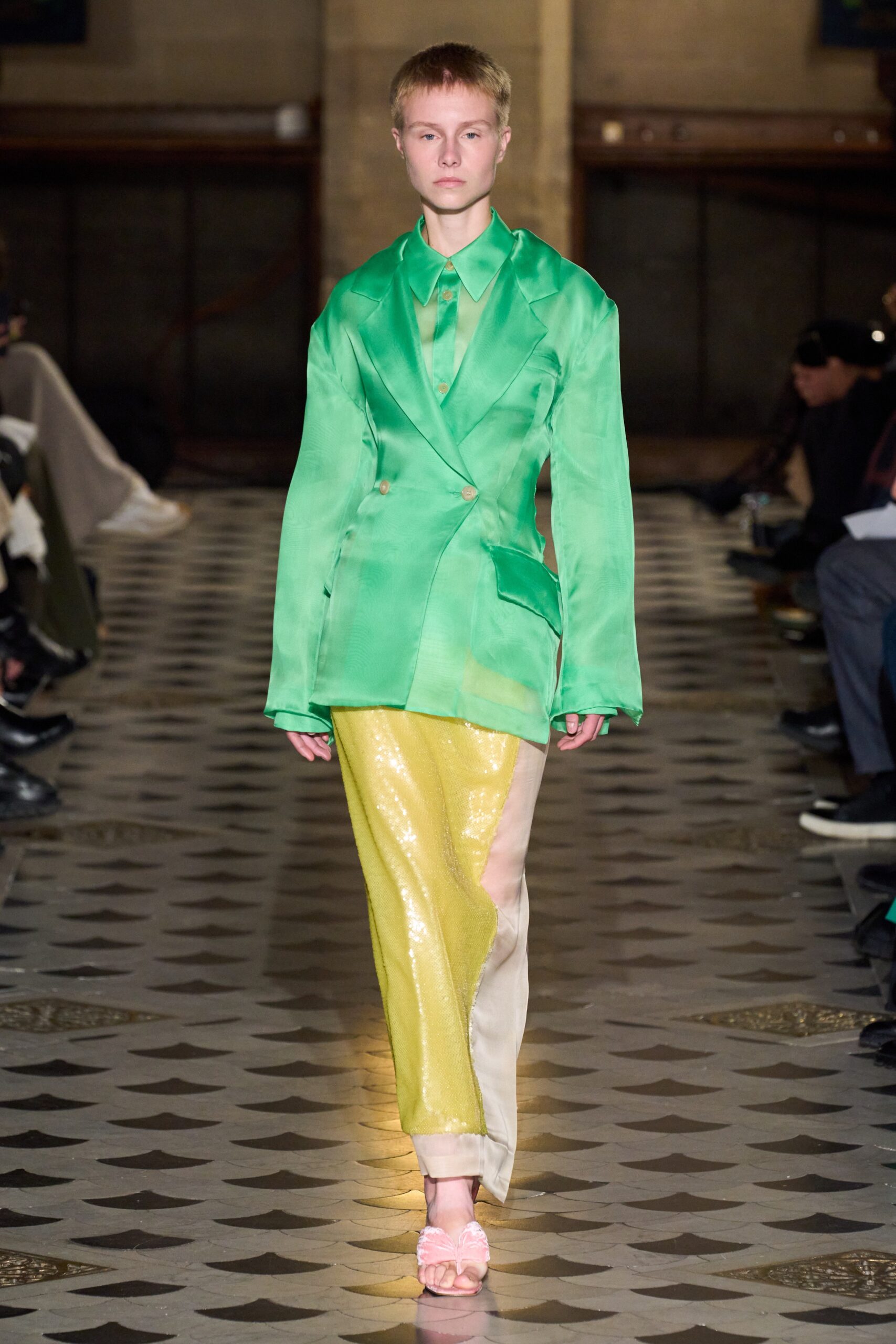 A.W.A.K.E. MODE S/S 23 Look 920