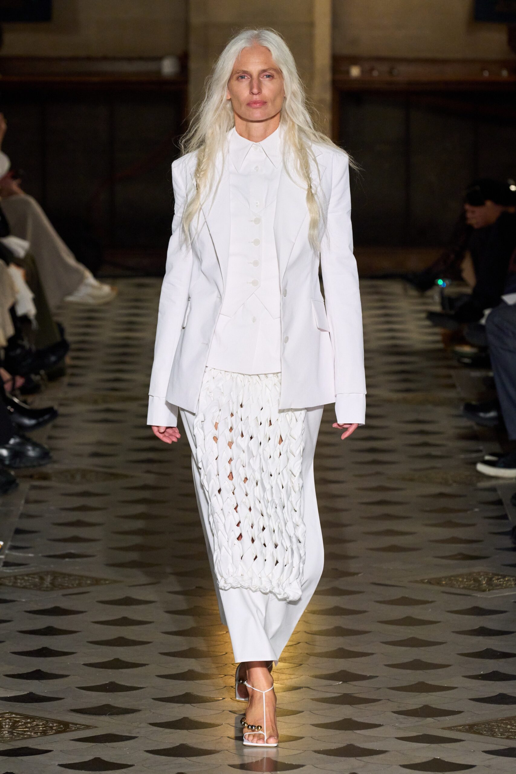 A.W.A.K.E. MODE S/S 23 Look 943