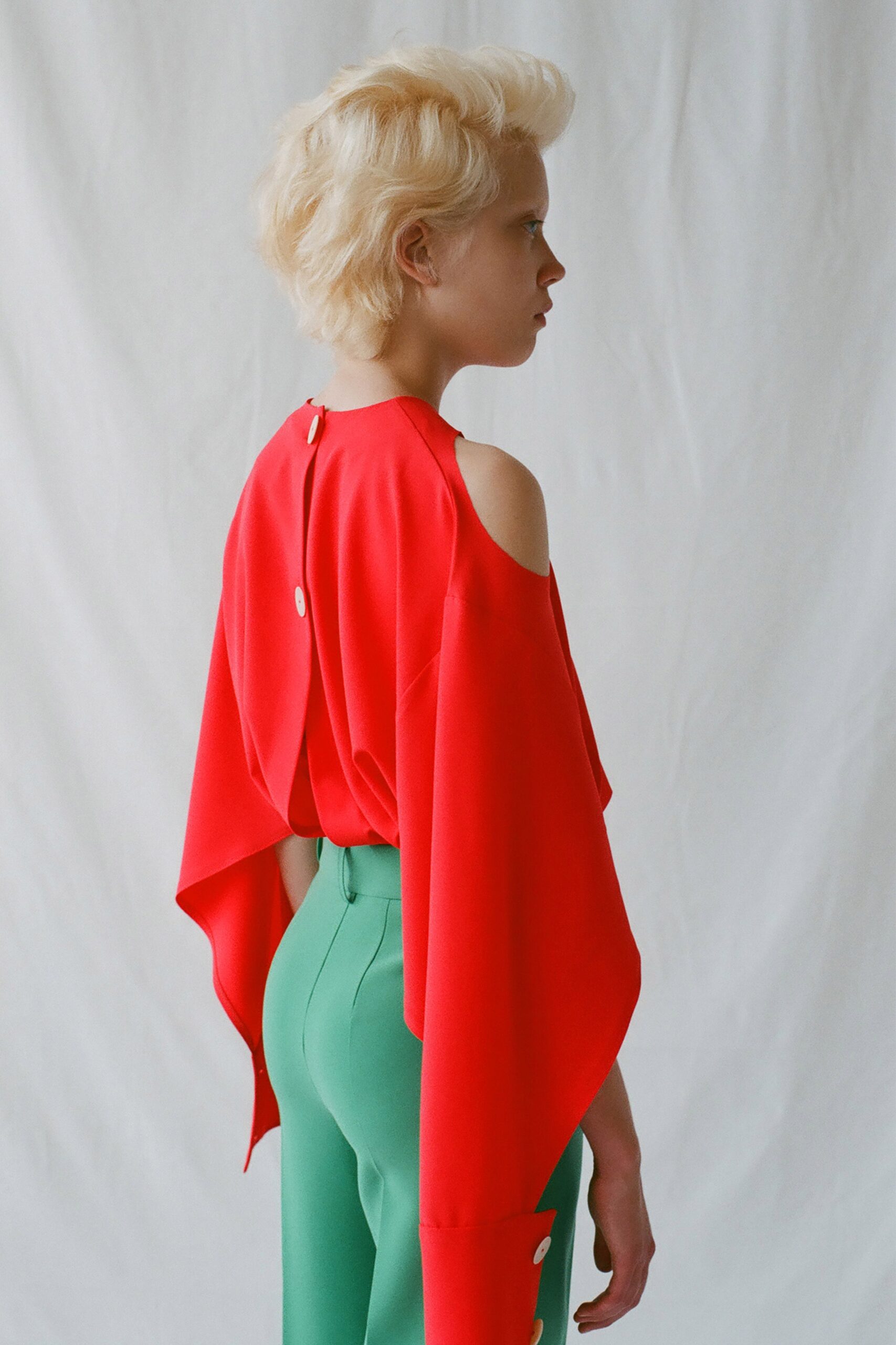 A.W.A.K.E. MODE Resort 19 Look 779