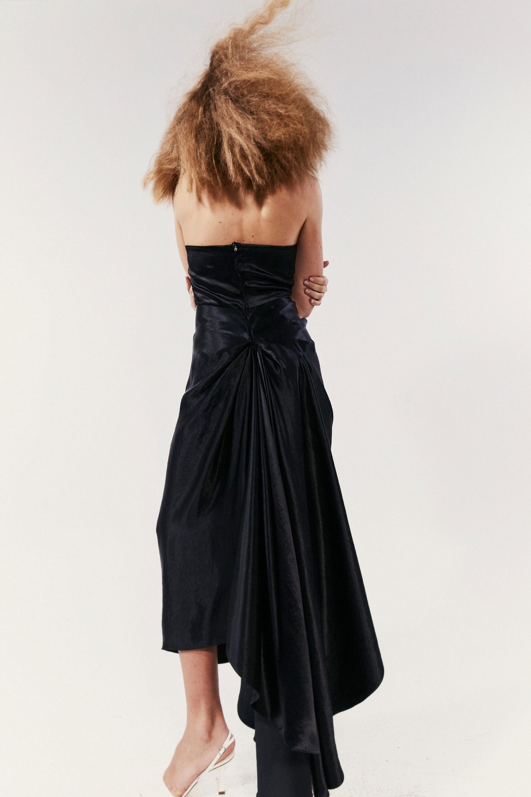A.W.A.K.E. MODE S/S 24 Look 871